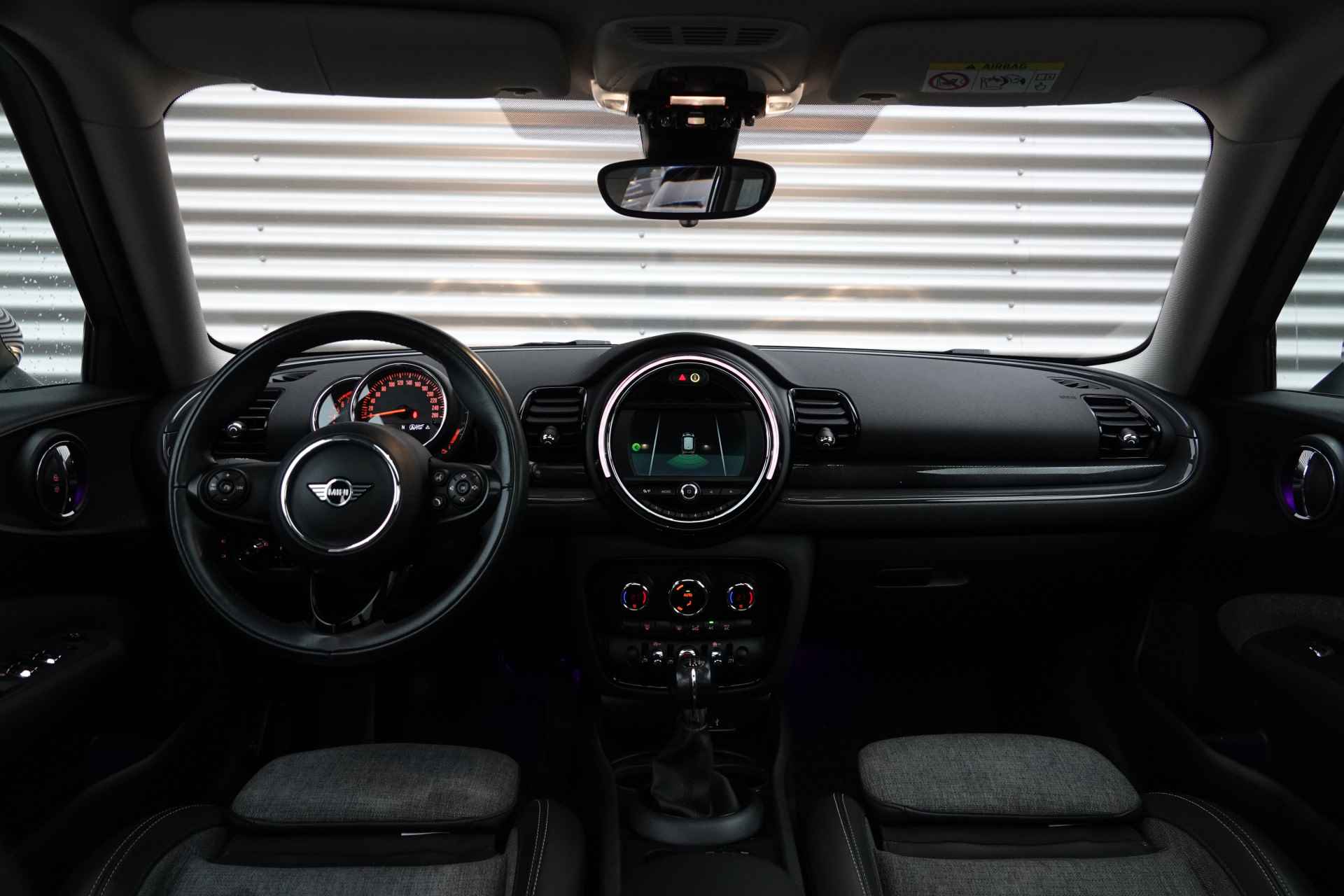 MINI Clubman 1.5 Cooper Business Edition | Panoramadak | Trekhaak | Navigatie | - 23/25