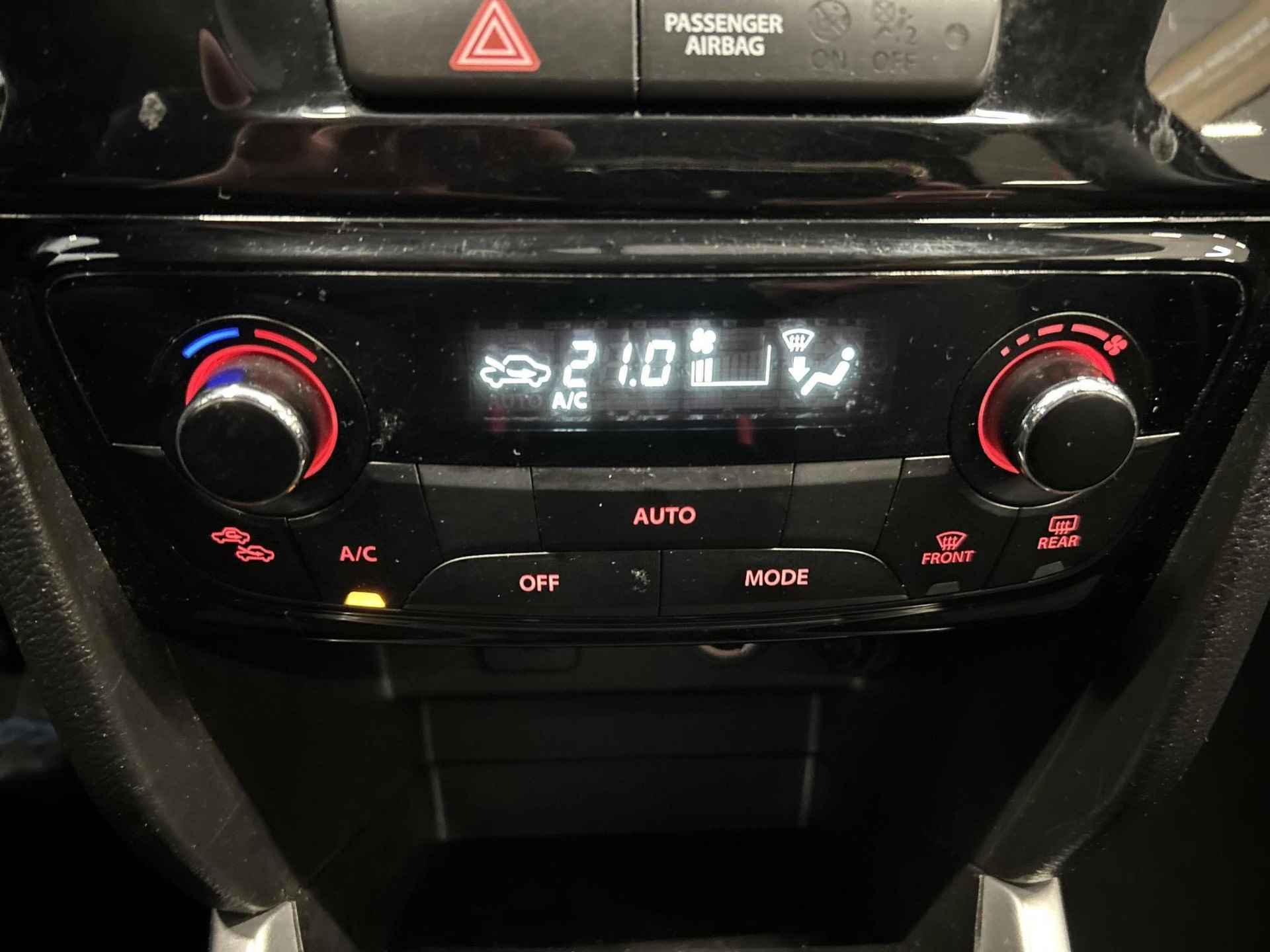 Suzuki Vitara 1.6 Exclusive - 25/26