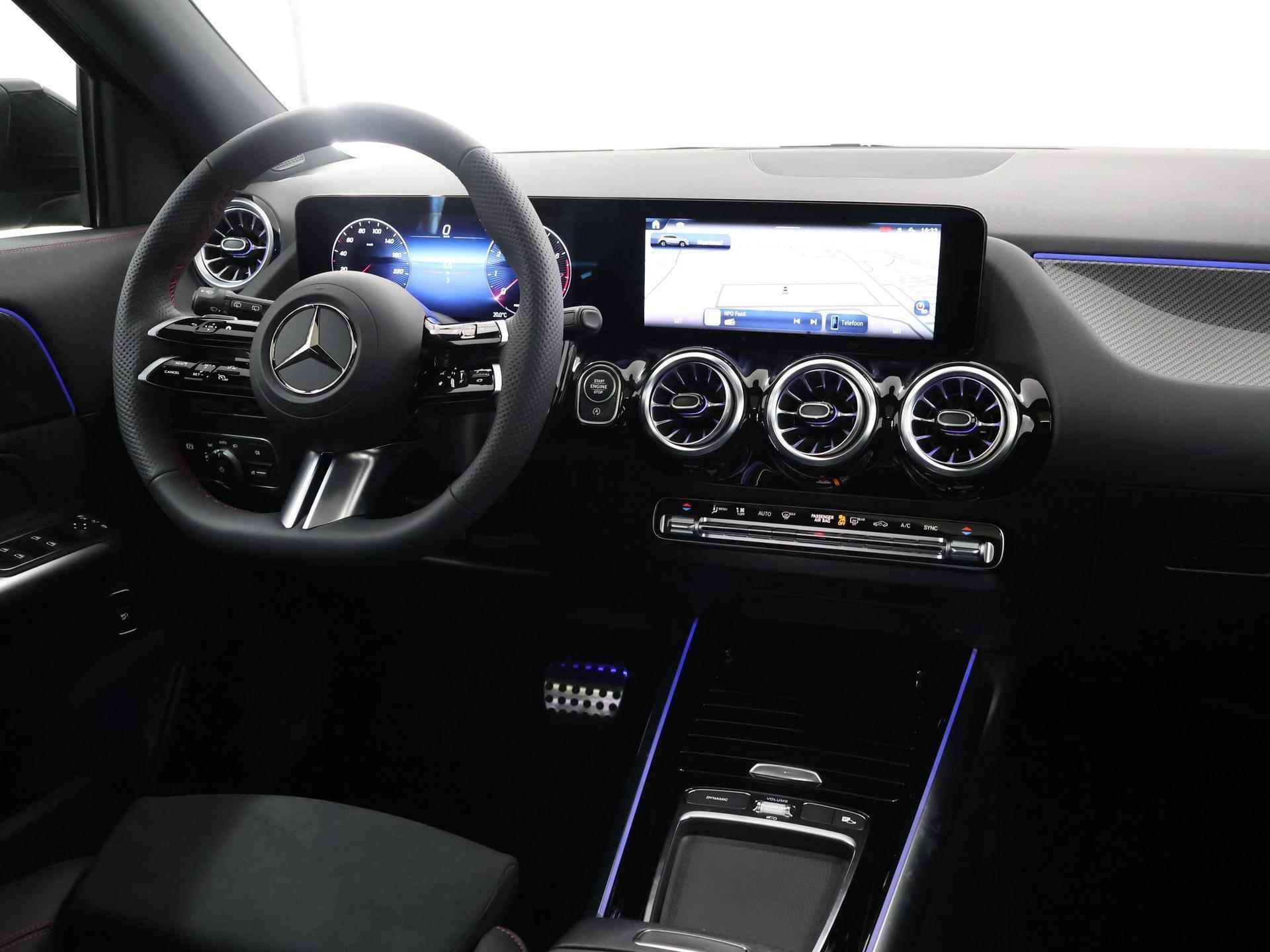 Mercedes-Benz GLA-klasse 180 AMG Line | Panoramadak | WideScreen | Sportstoelen | Navigatie | Camera | Climate Control |  DAB | Sfeerverlichting | Stoelverwarming | Ele. kofferdeksel | LED High Performance | - 10/49