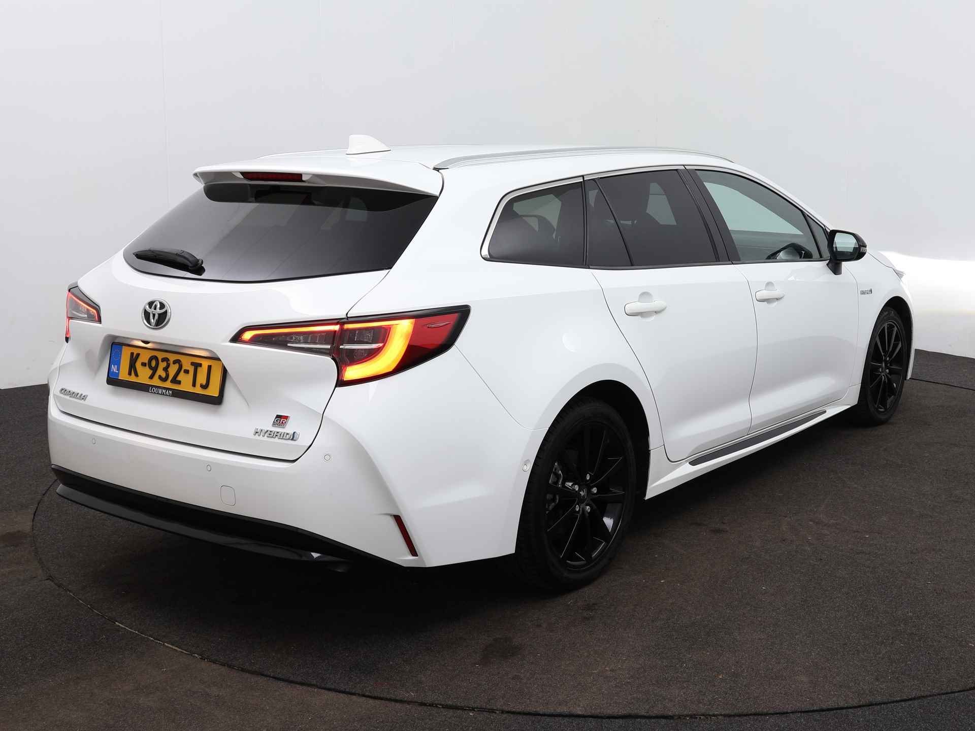 Toyota Corolla Touring Sports 1.8 Hybrid GR-Sport | Adaptive Cruise Control | GR Sport uitvoering | - 16/39