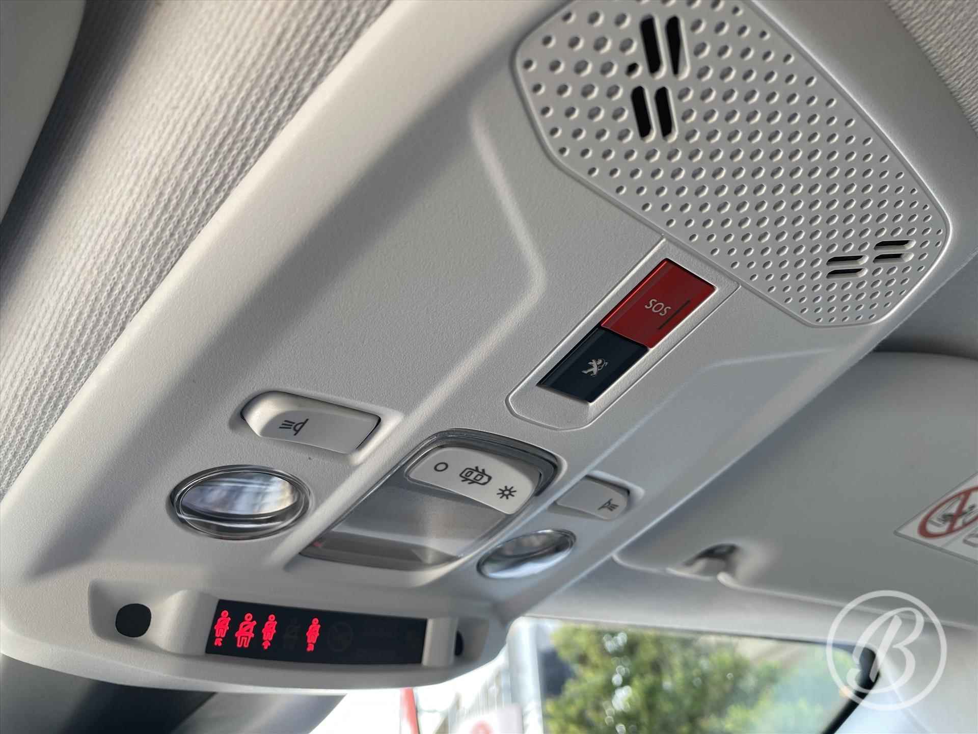 PEUGEOT e-208 EV 50kWh 136pk Active Pack | parkeersensoren, verwarmde voorstoelen, led koplampen, 16 inch velgen, navigatie via apple carplay of android auto - 37/62