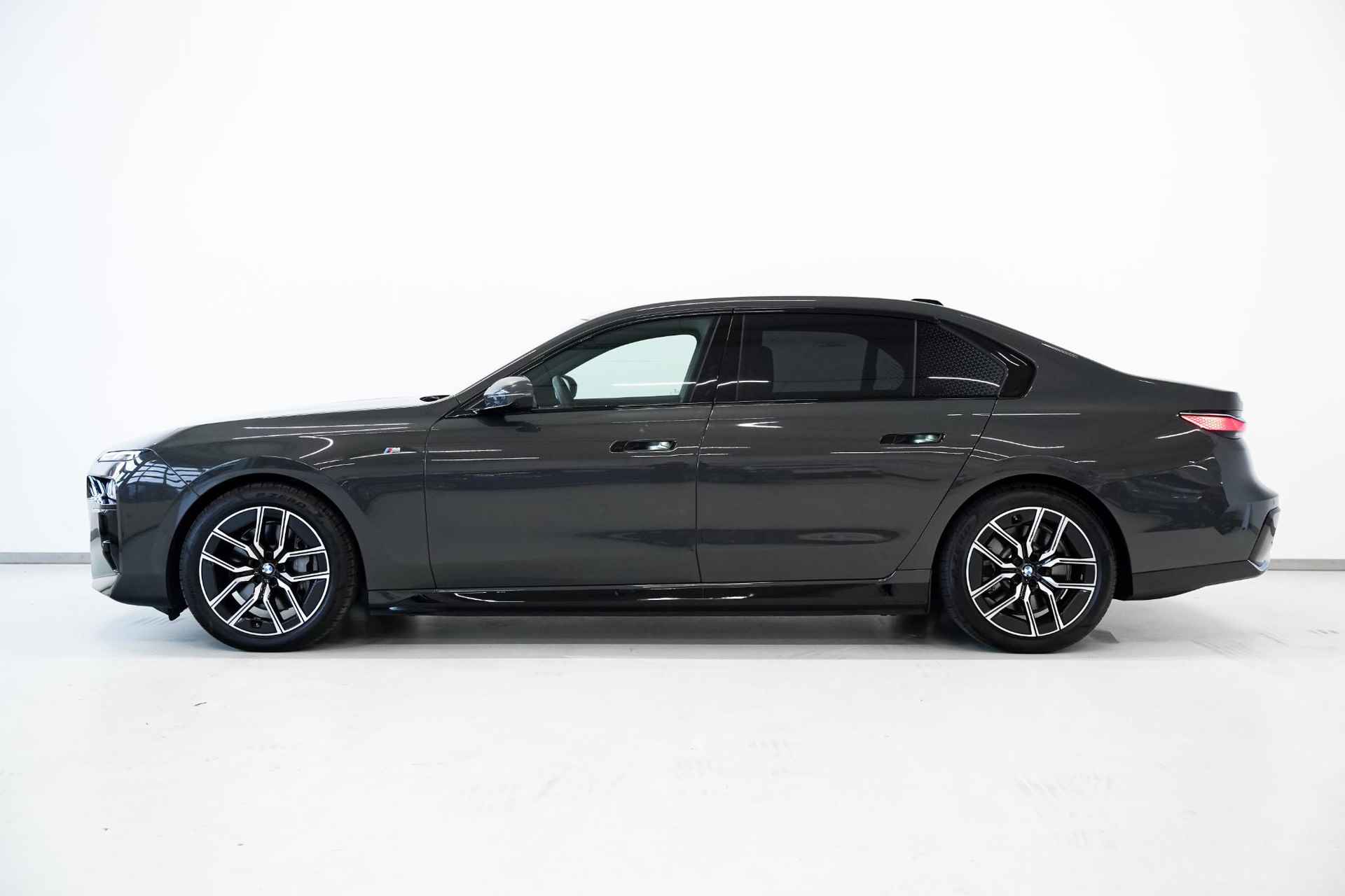 BMW i7 xDrive60 M Sportpakket - 4/27