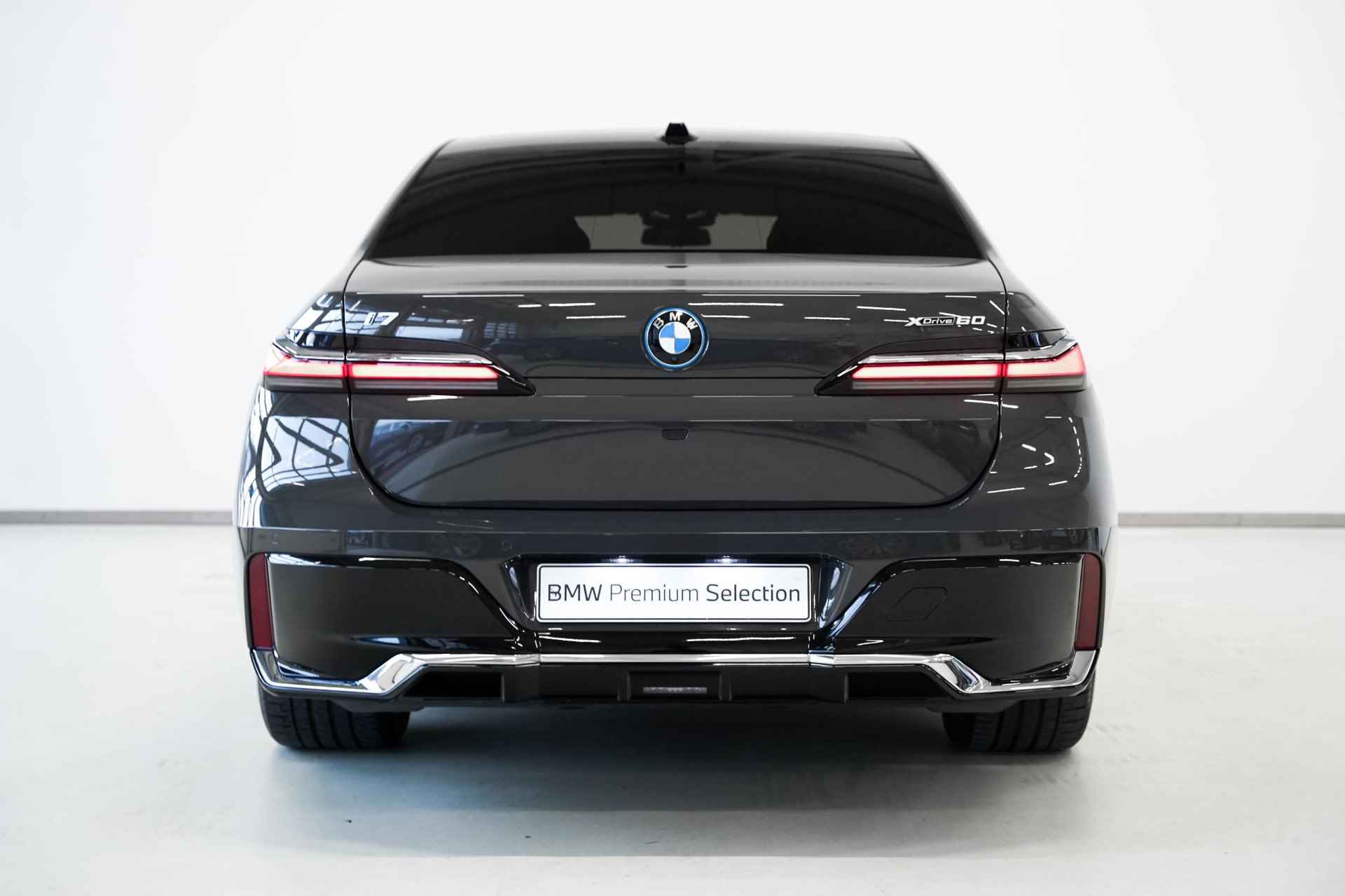 BMW i7 xDrive60 M Sportpakket - 8/27