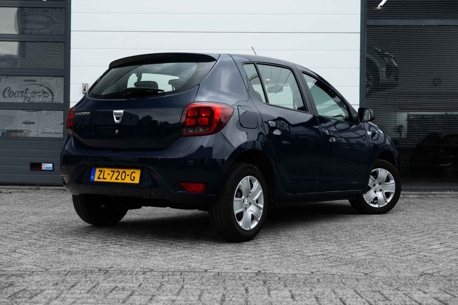 Dacia Sandero 0.9 TCe Laureate | camera achter | NAVI | Elektrisch bedienbare ramen en spiegels | incl. Bovag rijklaarpakket met 12 maanden garantie - 3/46