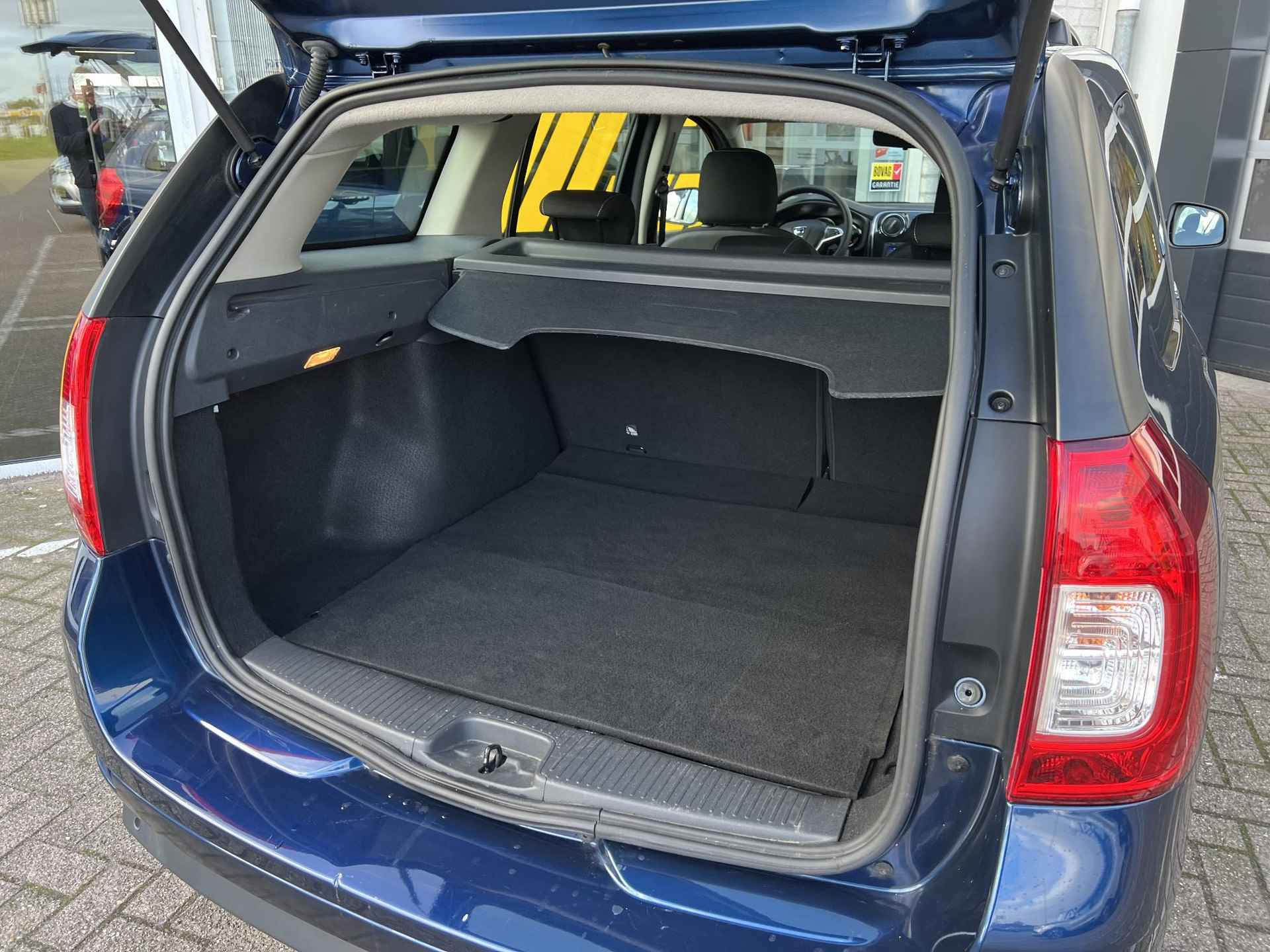 Dacia Logan MCV 0.9 TCe 90 SL Royaal | Nederlandse auto | Achteruitrijcamera | Navigatie | Parkeersensoren | - 8/31