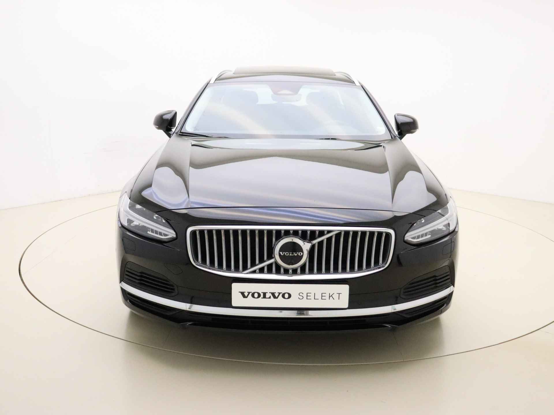 Volvo V90 T6 350PK AWD Inscription / Head-Up / Stoel massage + ventilatie / Trekhaak / 360 Camera / Trekhaak / Panoramadak / Elektr. achterklep / - 6/36