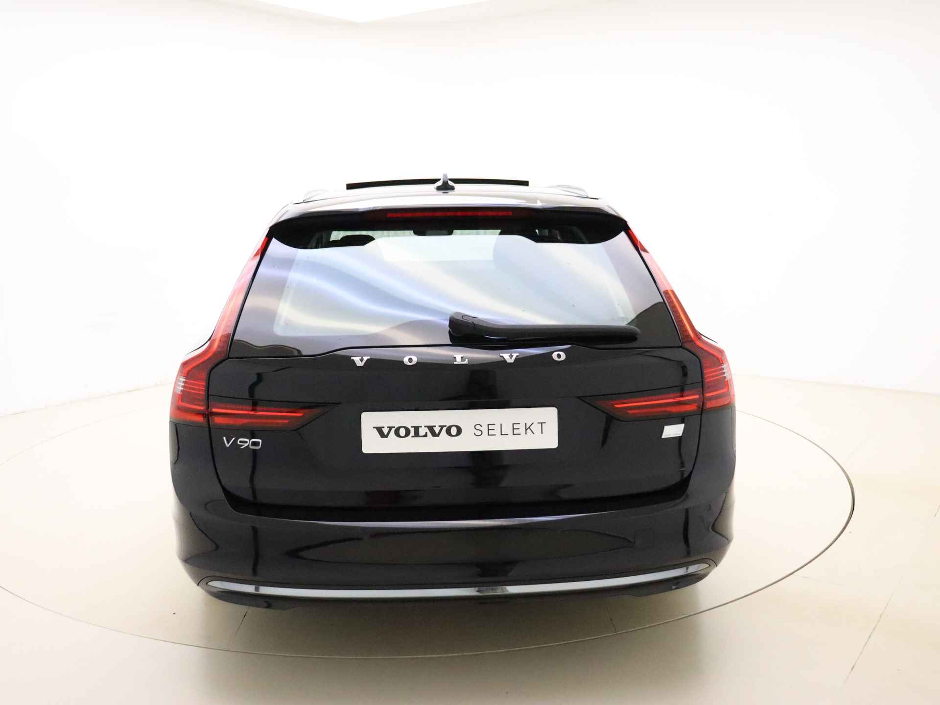 Volvo V90 T6 350PK AWD Inscription / Head-Up / Stoel massage + ventilatie / Trekhaak / 360 Camera / Trekhaak / Panoramadak / Elektr. achterklep / - 10/36