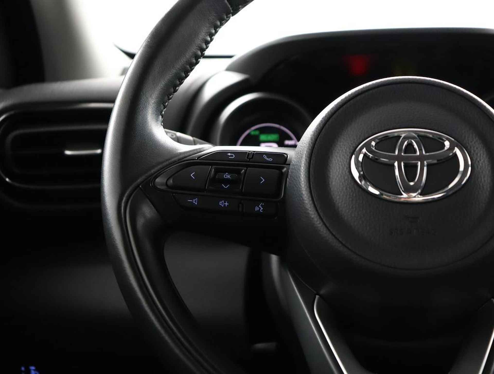 Toyota Yaris 1.5 Hybrid Dynamic | Navigatie | Cruise control | Apple carplay & Android auto | - 19/49