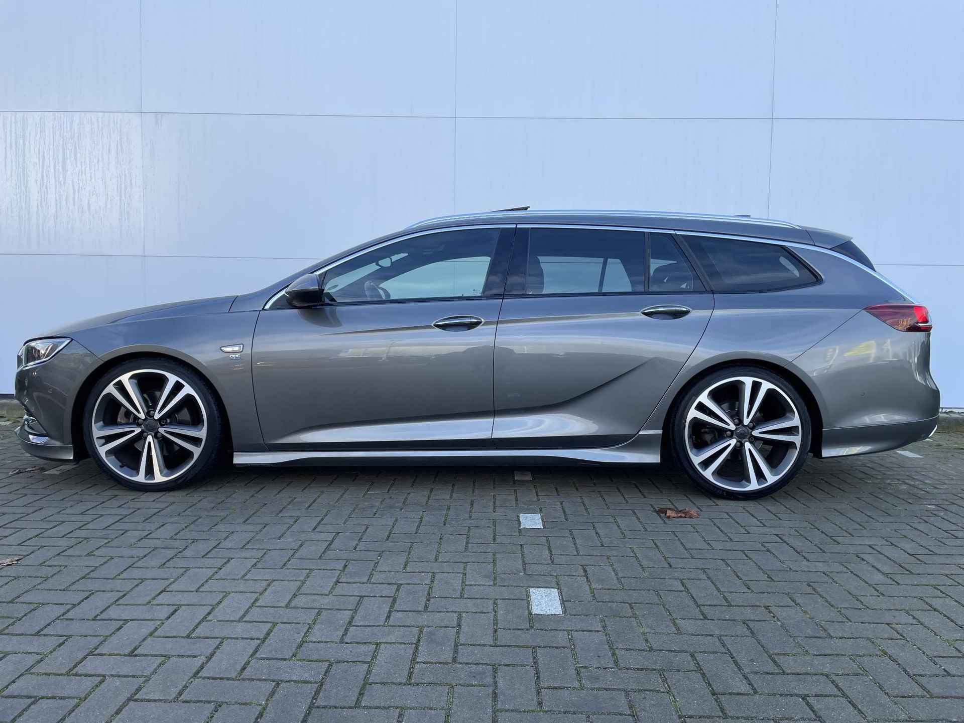 Opel Insignia Sports Tourer 1.5 Turbo Business Executive OPC Line / Panoramadak - 26/28