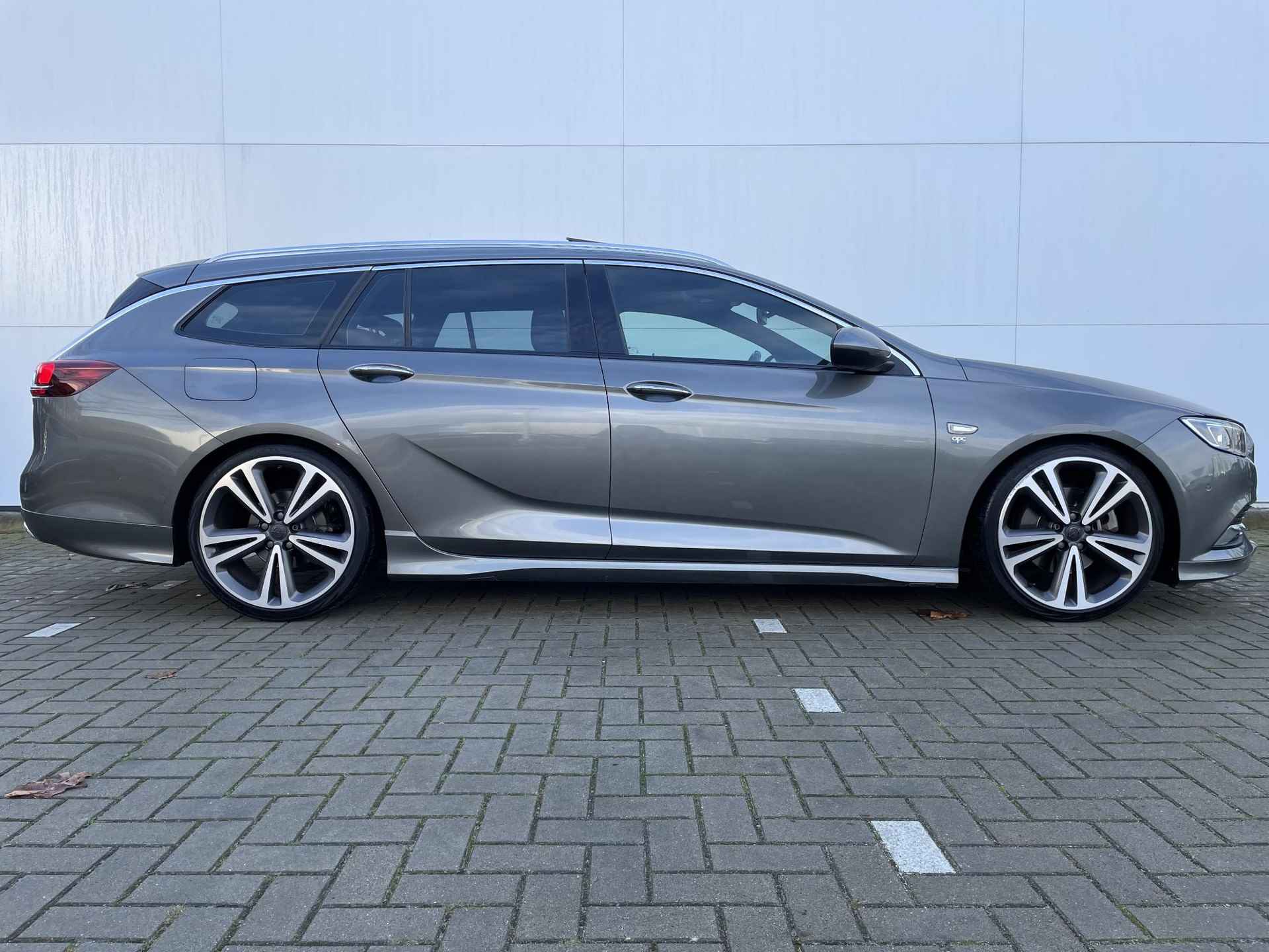 Opel Insignia Sports Tourer 1.5 Turbo Business Executive OPC Line / Panoramadak - 27/28