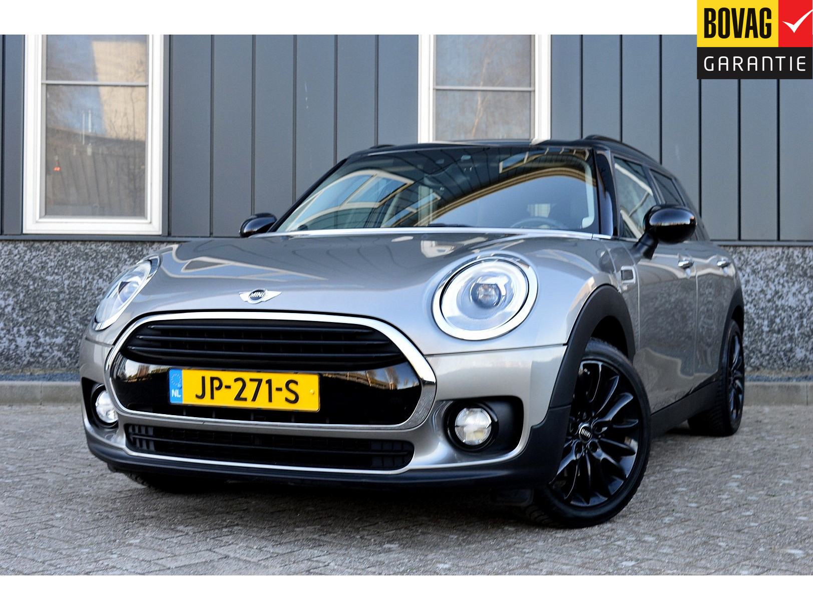 MINI Clubman 1.5 Cooper Pepper Serious Business Rijklaarprijs-Garantie Navigatie Leder sport Interieur Led