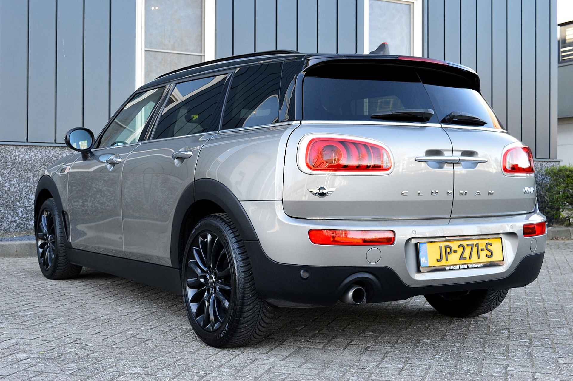 MINI Clubman 1.5 Cooper Pepper Serious Business Rijklaarprijs-Garantie Navigatie Leder sport Interieur Led - 3/35