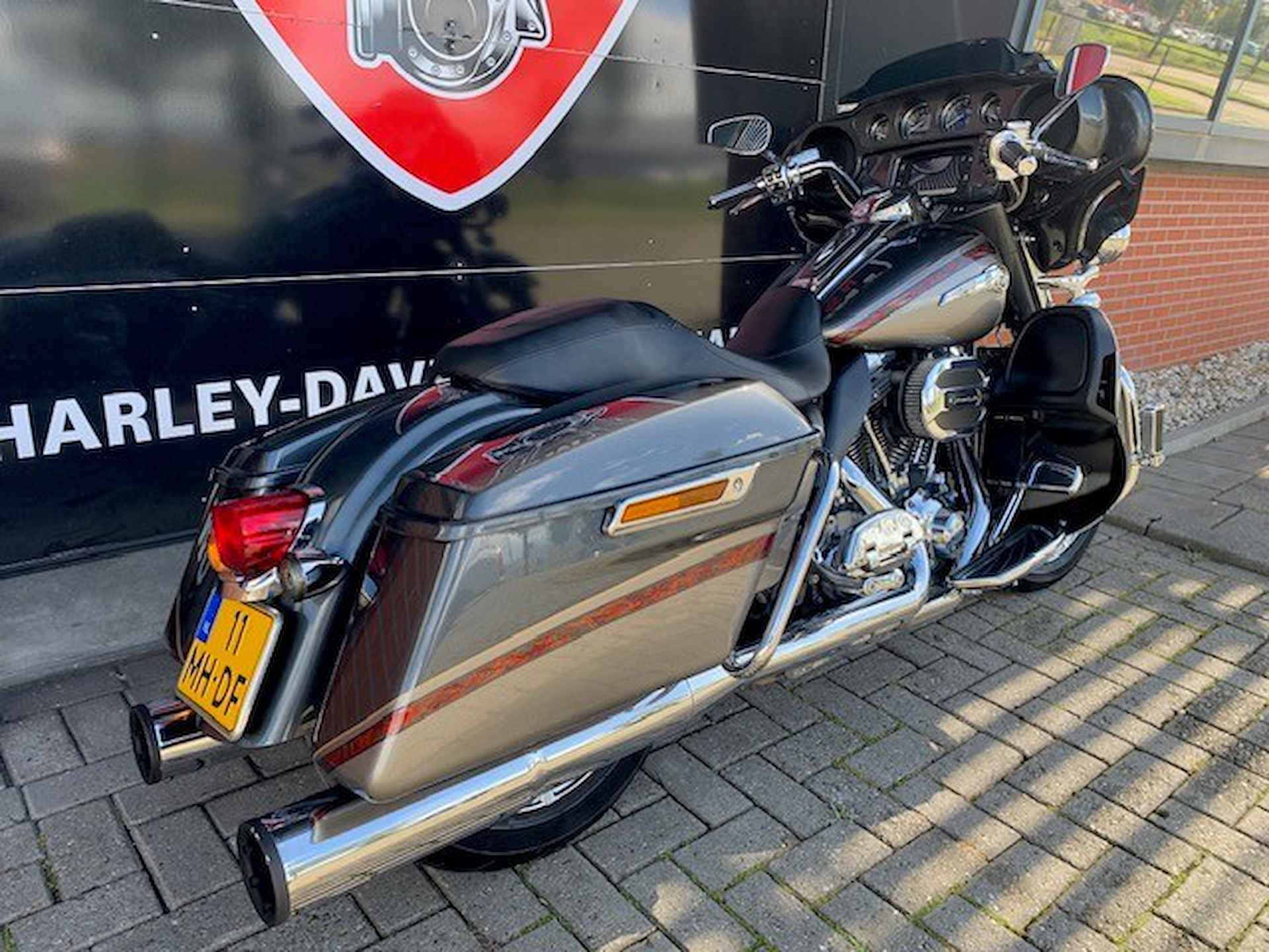 Harley-Davidson FLHTKSE CVO FLHX STREETGLIDE - 6/20