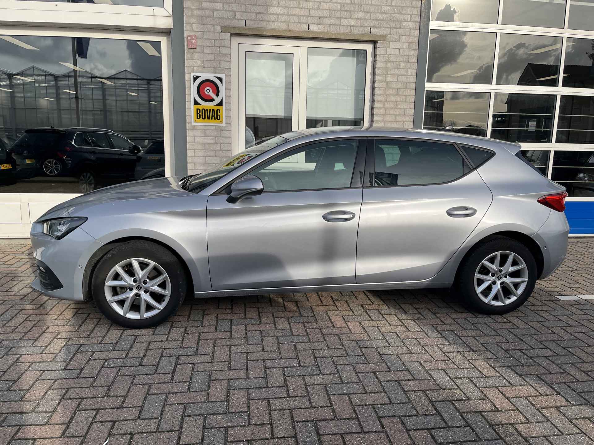 SEAT Leon 1.0 TSI Style Business Intense / GARANTIE TOT 08-2026/ PARK. SENSOREN + CAMERA/ NAVI/ FULL LINK/ ADAPTIVE CRUISE/ DAB - 3/28