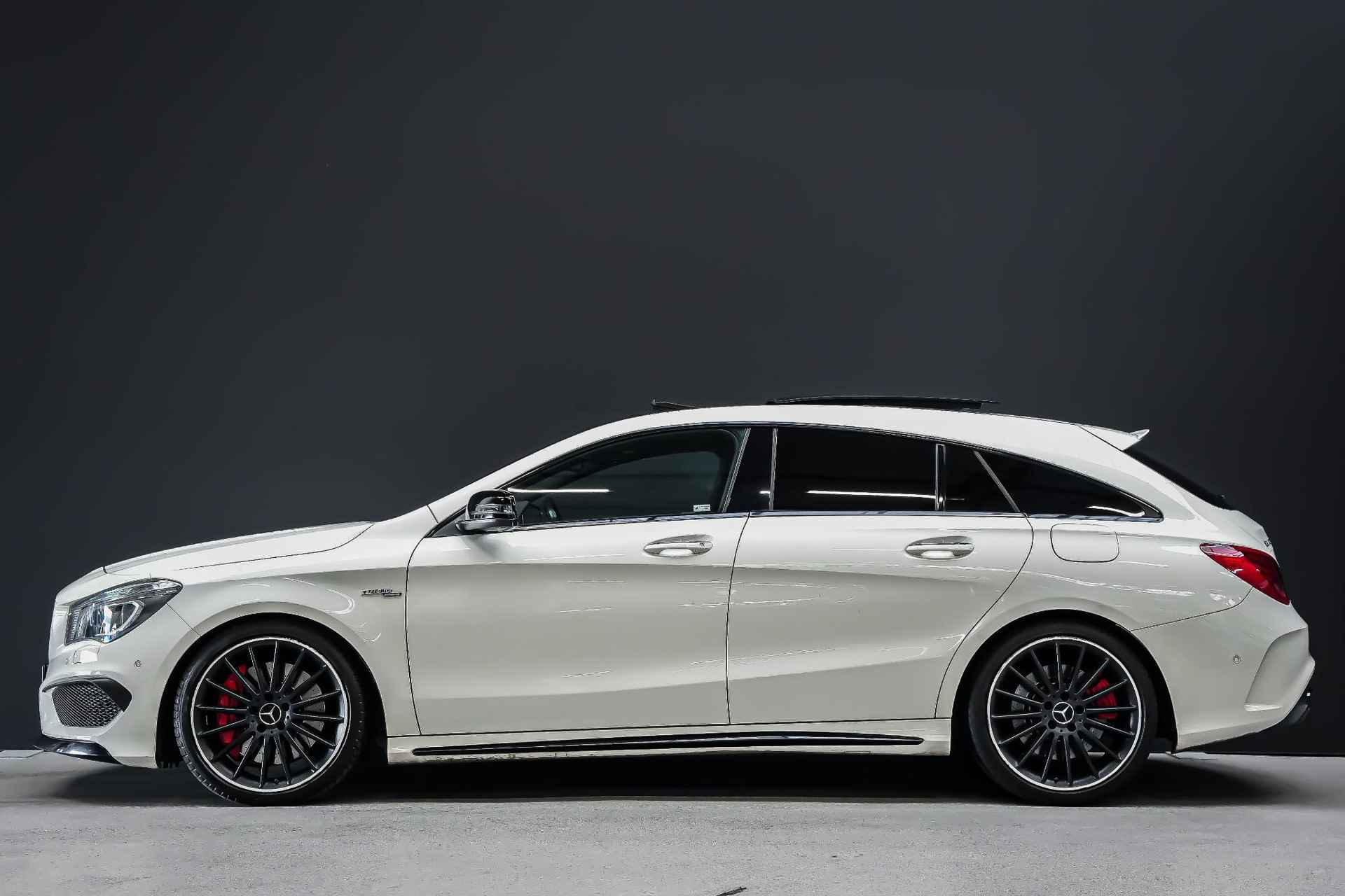 Mercedes-Benz CLA-klasse Shooting Brake 45 AMG 360pk 4MATIC OrangeArt Edition AUTOMAAT |panoramadak|BLIS|elk. achterklep|parkeersensoren en camera|stoelverwarming|navi|cruise control|19"| - 7/33