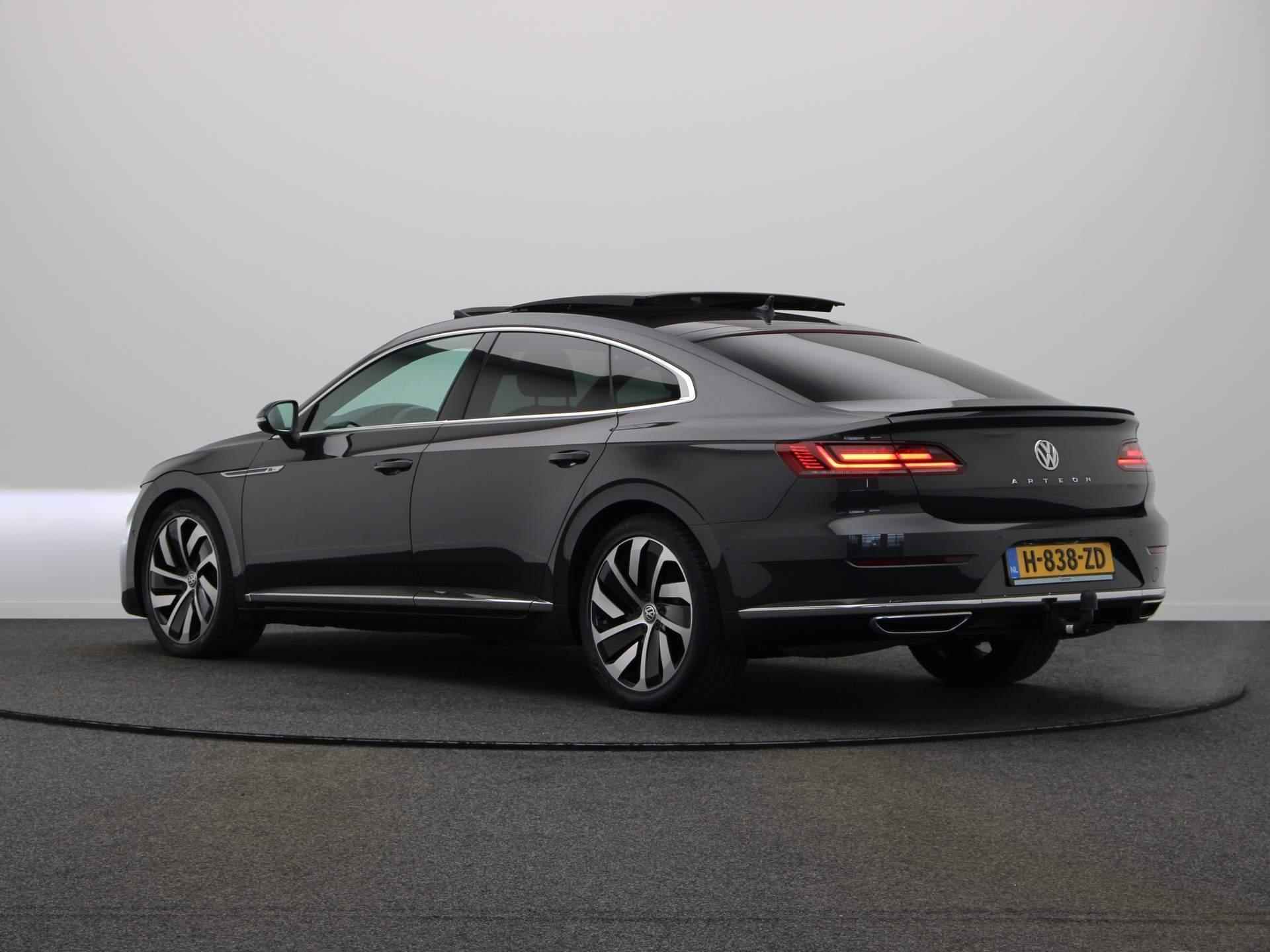 Volkswagen Arteon 2.0 TSI Business R | Trekhaak | 1800kg Trekvermogen! | Stoelverwarming Voor en Achter | Adaptieve Cruise Control | Automatische Kofferklep | Panoramadak | Digitale Tellerklok | - 3/51