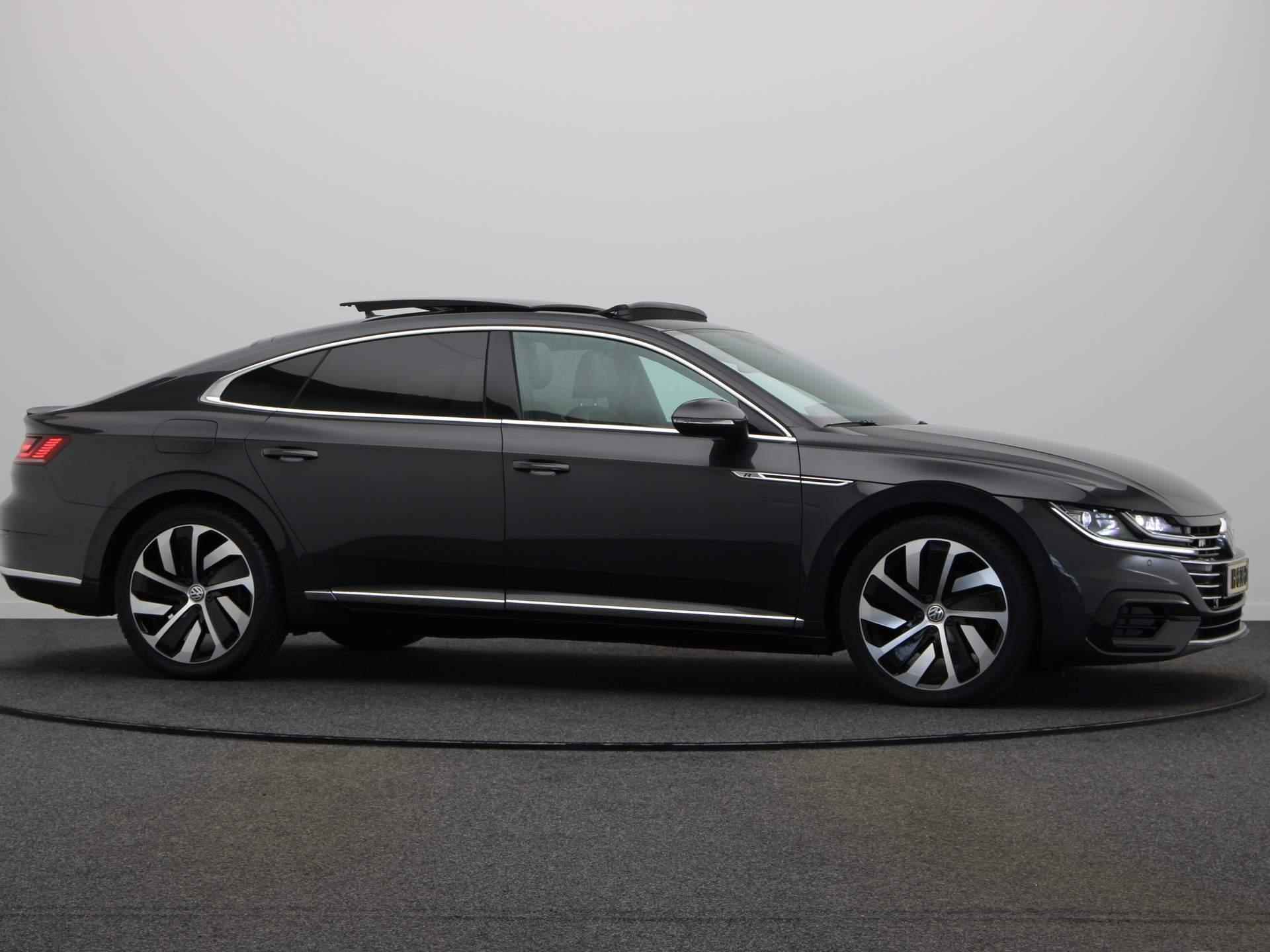 Volkswagen Arteon 2.0 TSI Business R | Trekhaak | 1800kg Trekvermogen! | Stoelverwarming Voor en Achter | Adaptieve Cruise Control | Automatische Kofferklep | Panoramadak | Digitale Tellerklok | - 10/51