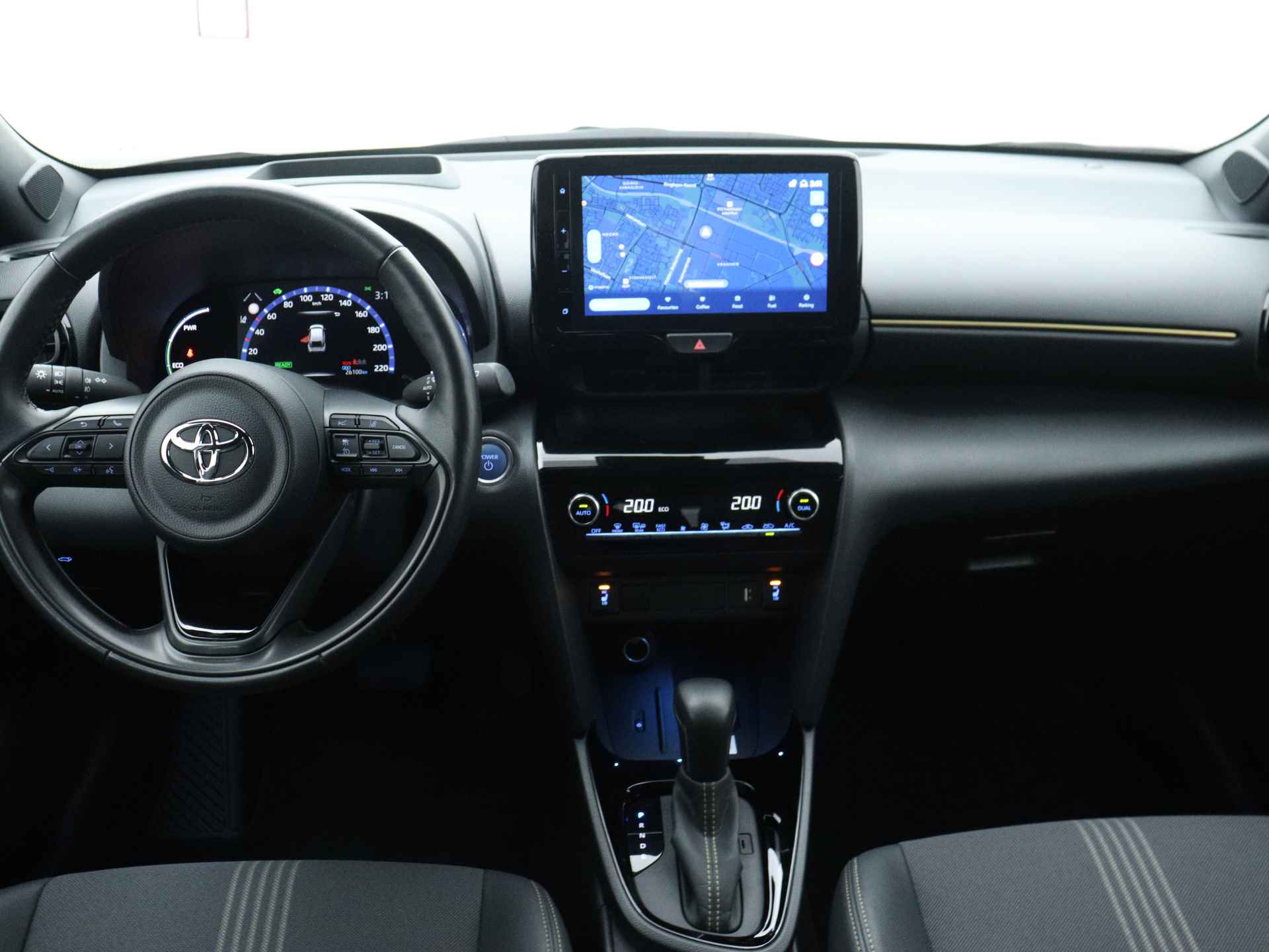 Toyota Yaris Cross 1.5 Hybrid Adventure Limited | Stoel & stuurverwarming  | Elektrische achterklep | Parkeersensoren voor & achter | - 6/47