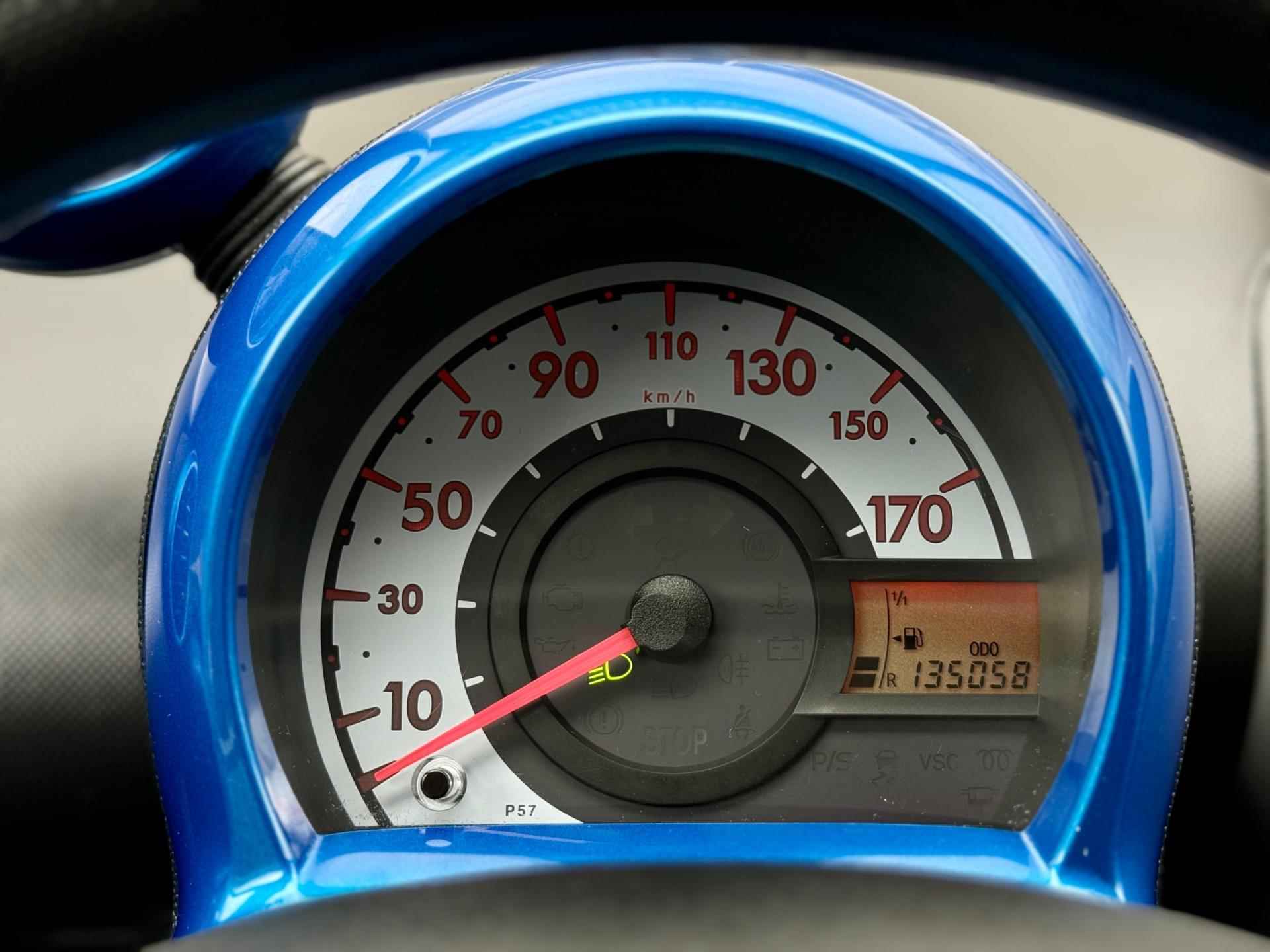 Toyota Aygo 1.0-12V|Airco|Lage KM|5drs|Topstaat|Toerenteller|Special Blue|LM velgen|Boekjes|Zeer nette auto± - 13/34