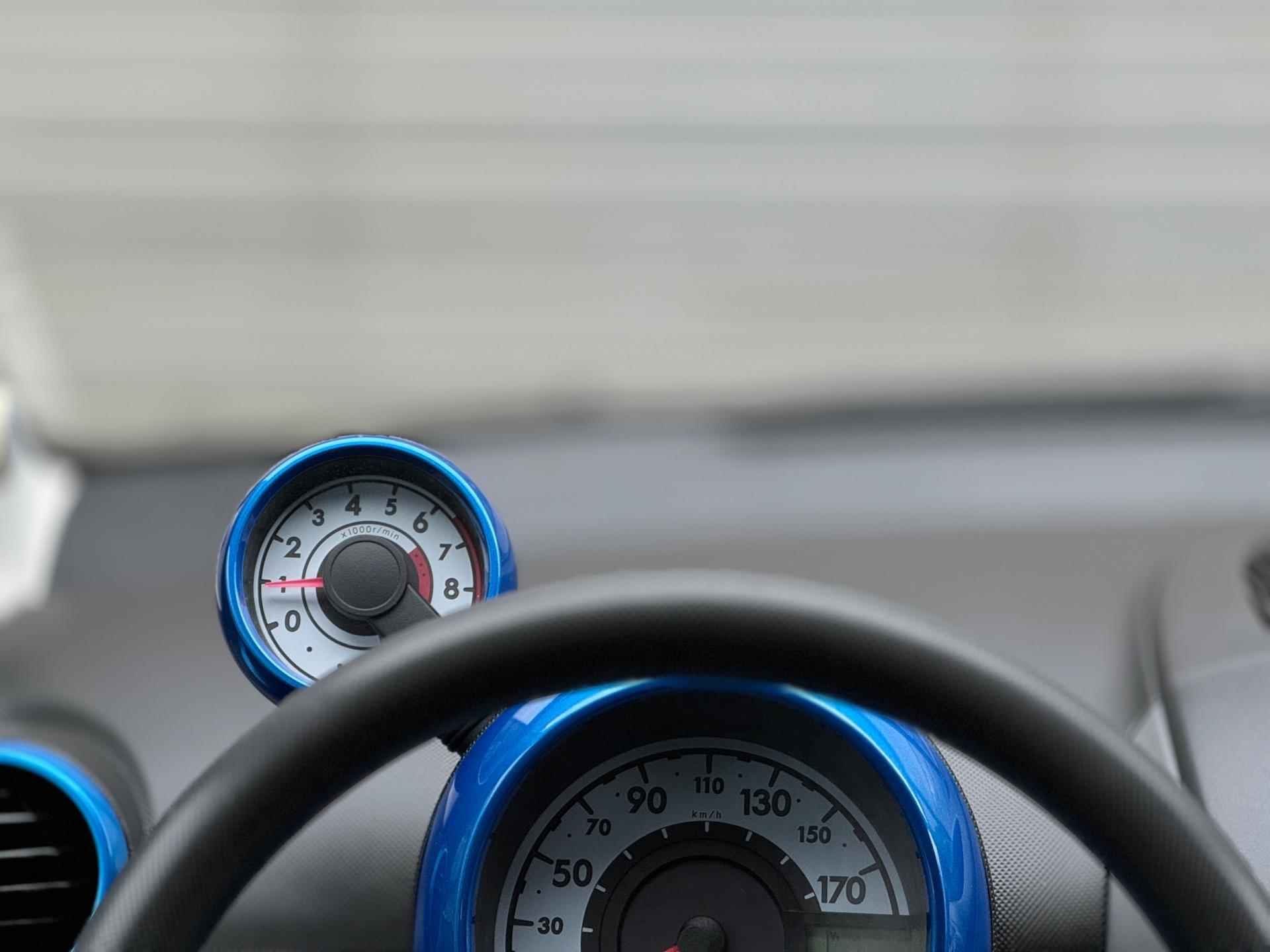 Toyota Aygo 1.0-12V|Airco|Lage KM|5drs|Topstaat|Toerenteller|Special Blue|LM velgen|Boekjes|Zeer nette auto± - 29/34