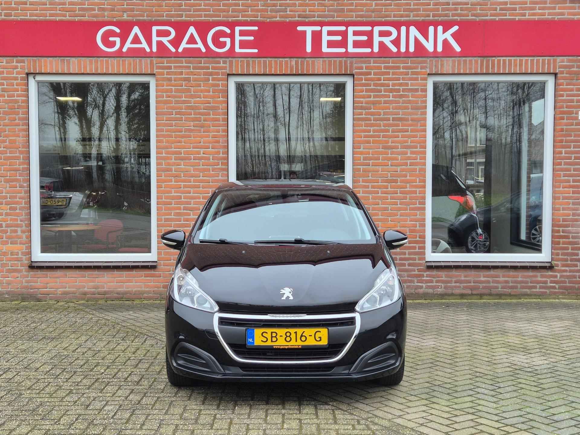 Peugeot 208 1.2 PureTech Active 82PK 5drs AUTOMAAT airco, cruise, navi, pdc, carplay RIJKLAAR - 20/20