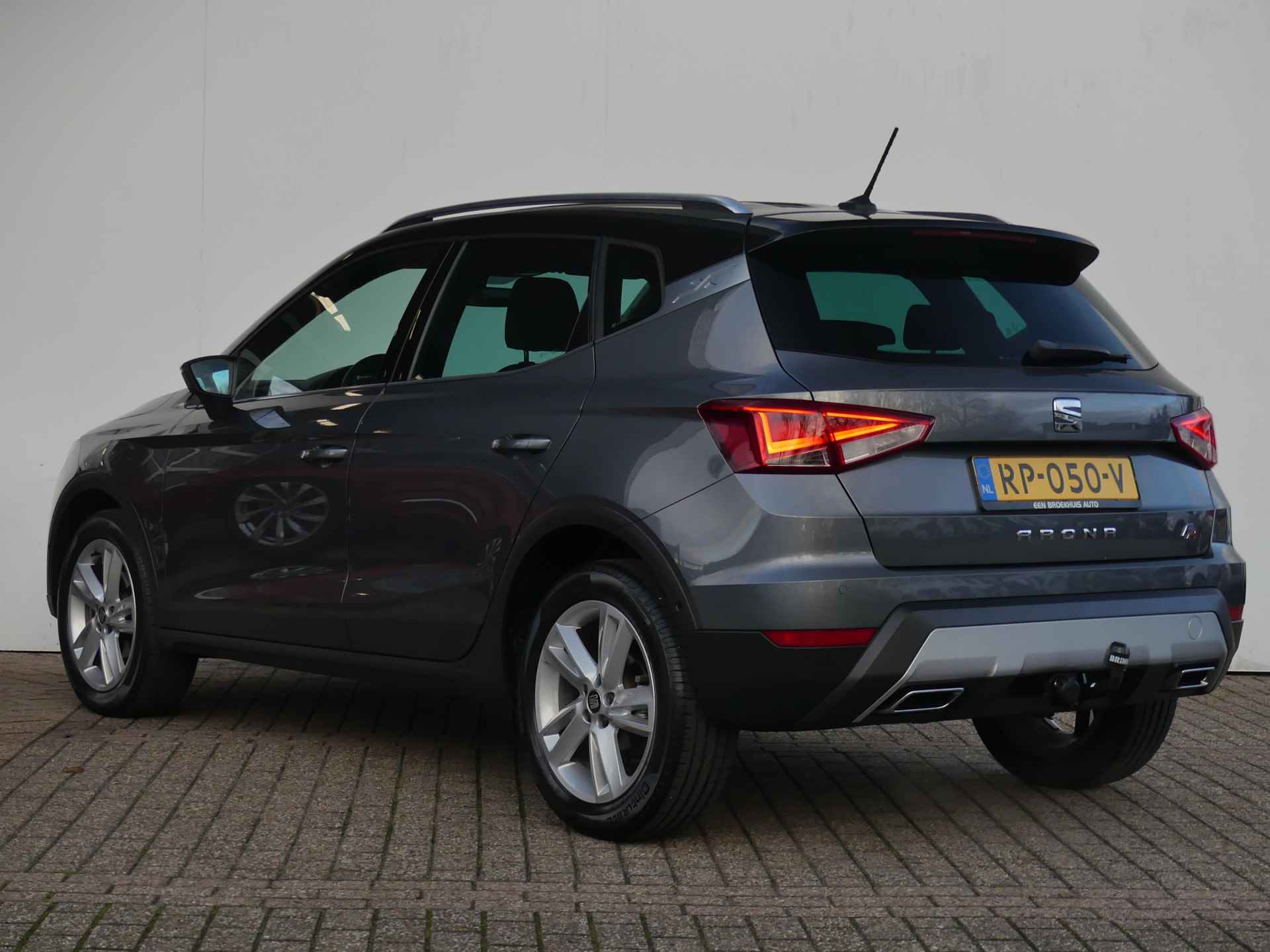 SEAT Arona 1.0 TSI 115PK FR Launch Edition | TREKHAAK | ADAPTIVE CRUISE | NAVI | STOELVERWARMING | DODEHOEKDETECTIE | LED KOPLAMPEN | - 3/42