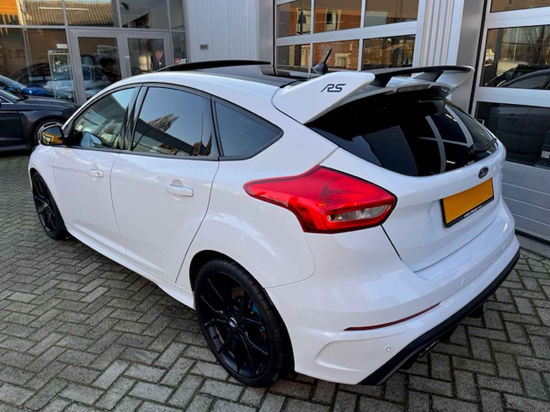 Ford Focus 2.3 RS / 350 PK / 4WD / schuifdak / camera - 5/12