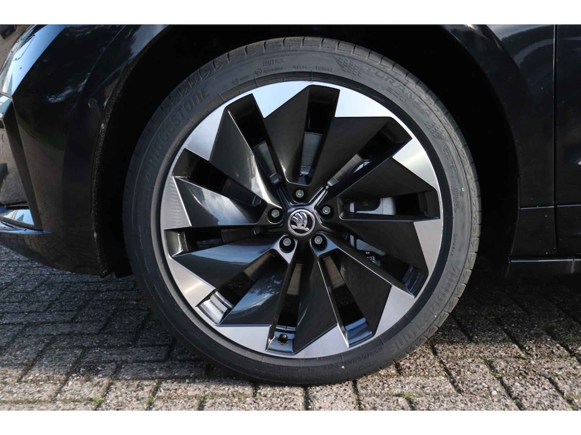 Škoda Enyaq 85 Sportline 286pk | Panorama-schuif-/kanteldak | Elektrisch wegklapbare trekhaak | Bestuurdersstoel elektrisch verstelbaar | Adaptieve Cruise Control | - 7/19