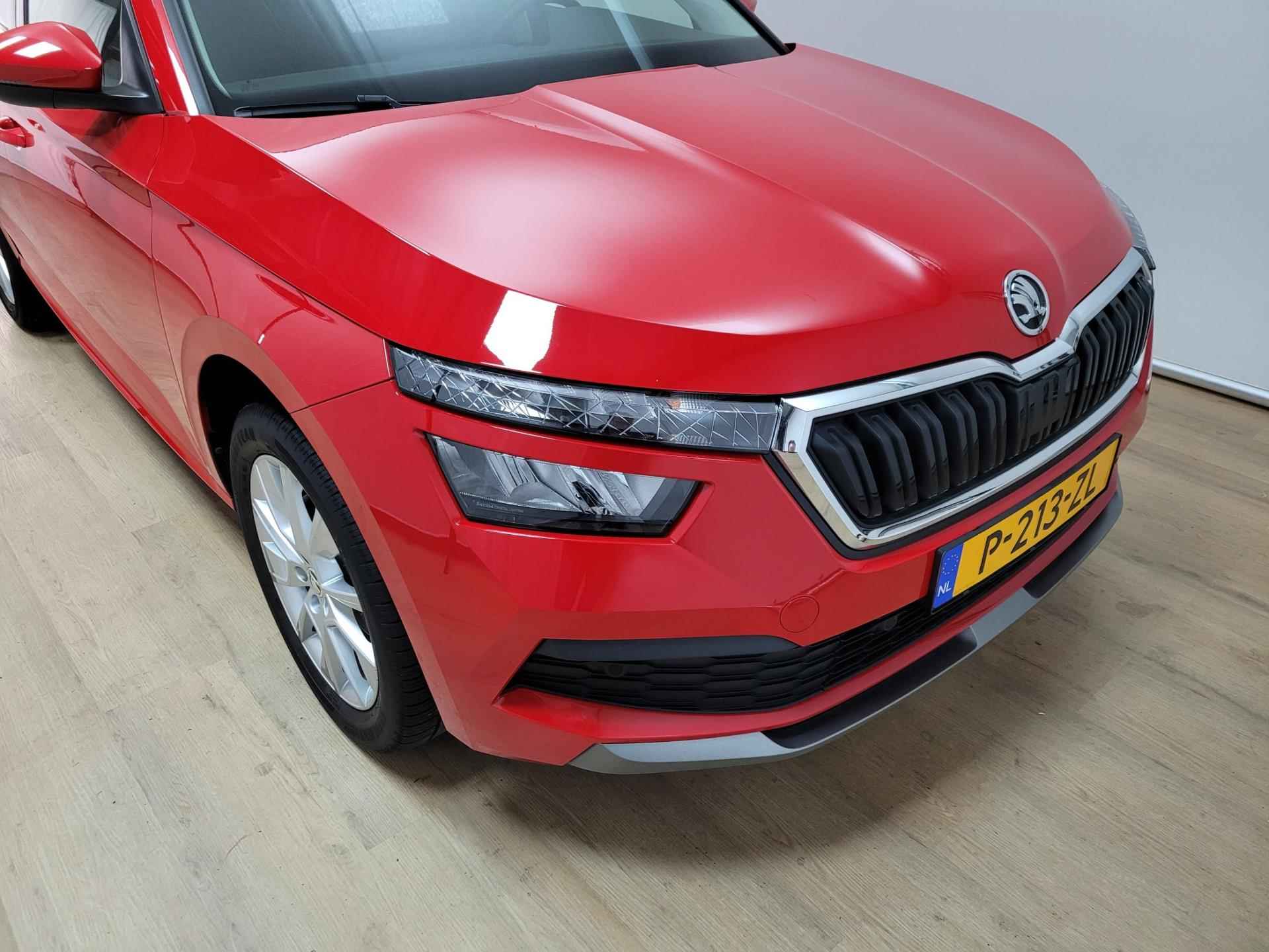 Skoda KAMIQ 1.0 TSI Active Sport | Parkeercamera | Parkeersensoren | Carplay | 1e eigenaar | Navigatie | Volle auto! - 25/52