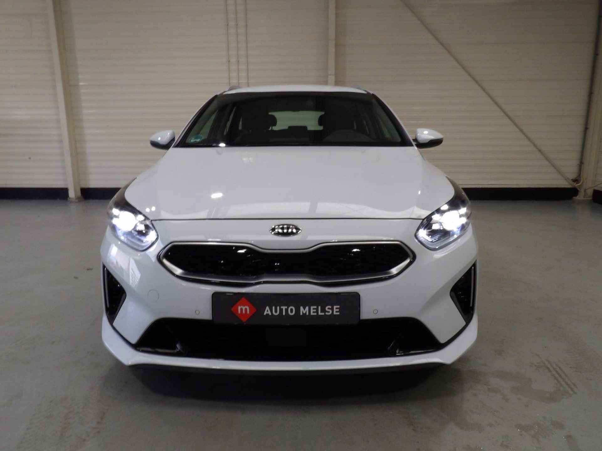 Kia Ceed 1.6 GDI PHEV 141pk DCT6 DynamicPlusLine - 2/43