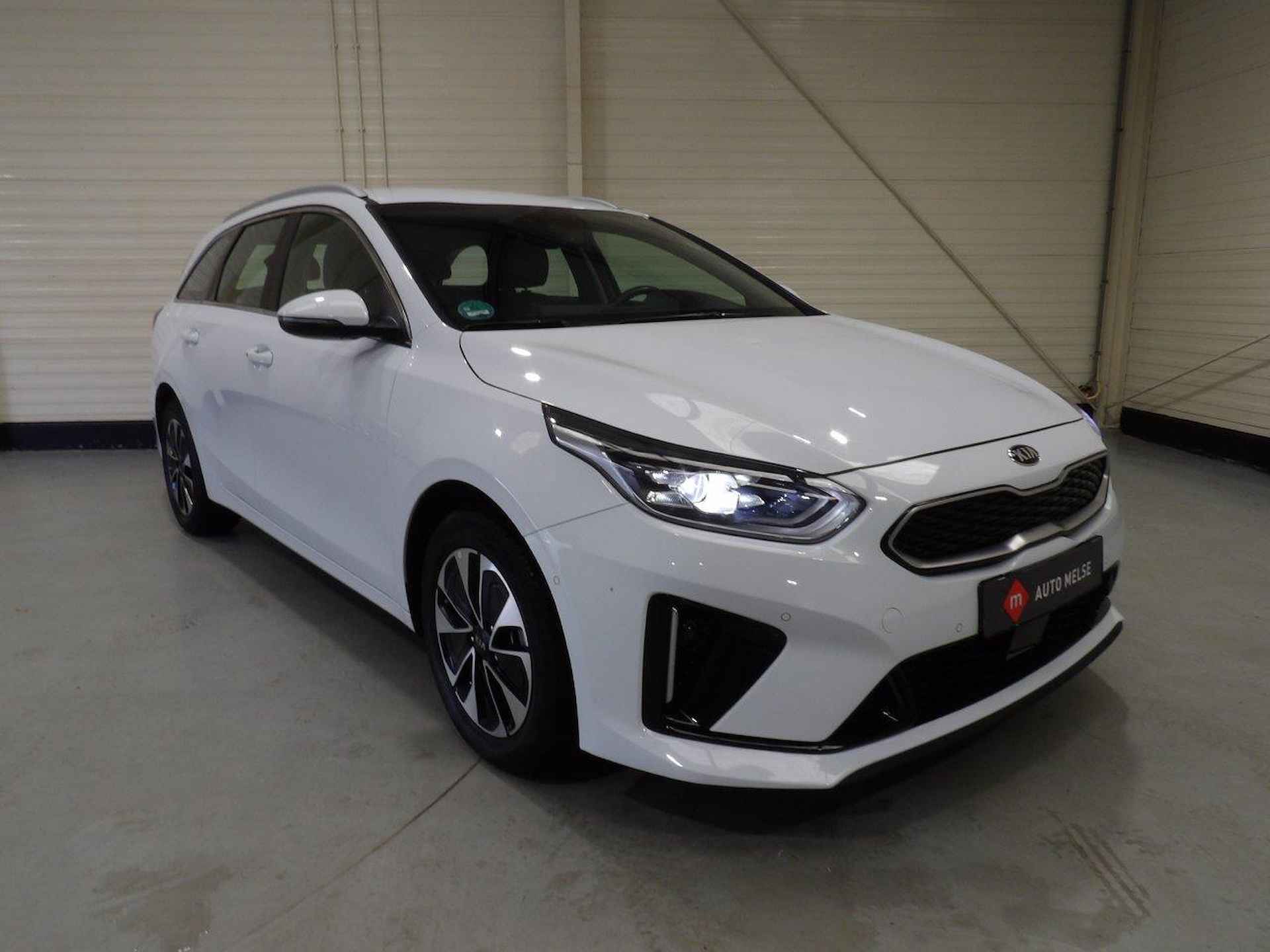 Kia Ceed 1.6 GDI PHEV 141pk DCT6 DynamicPlusLine - 9/43