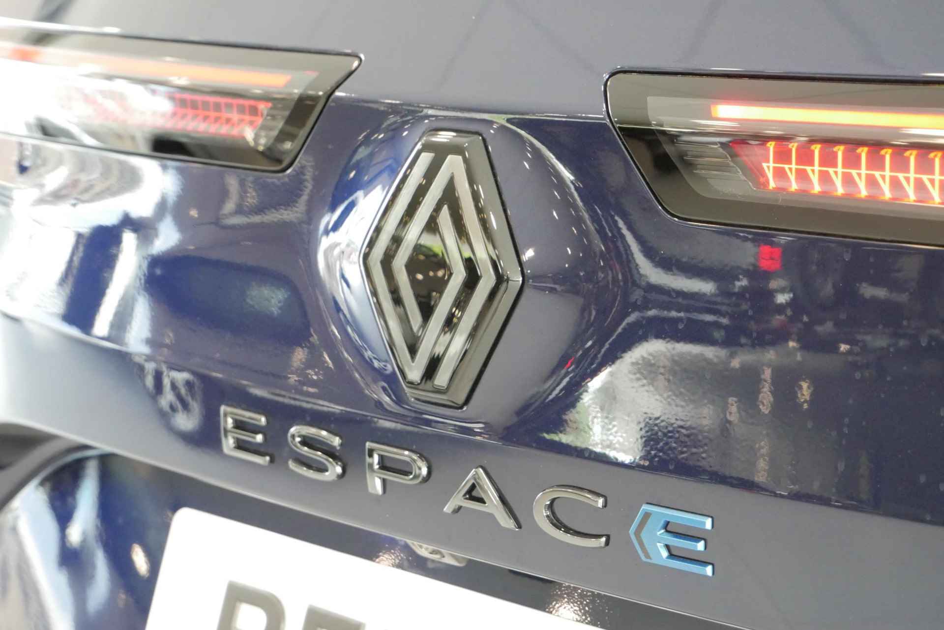 Renault Espace E-Tech Hybrid 200 esprit Alpine 5p. Uit voorraad leverbaar OP = OP - 38/51