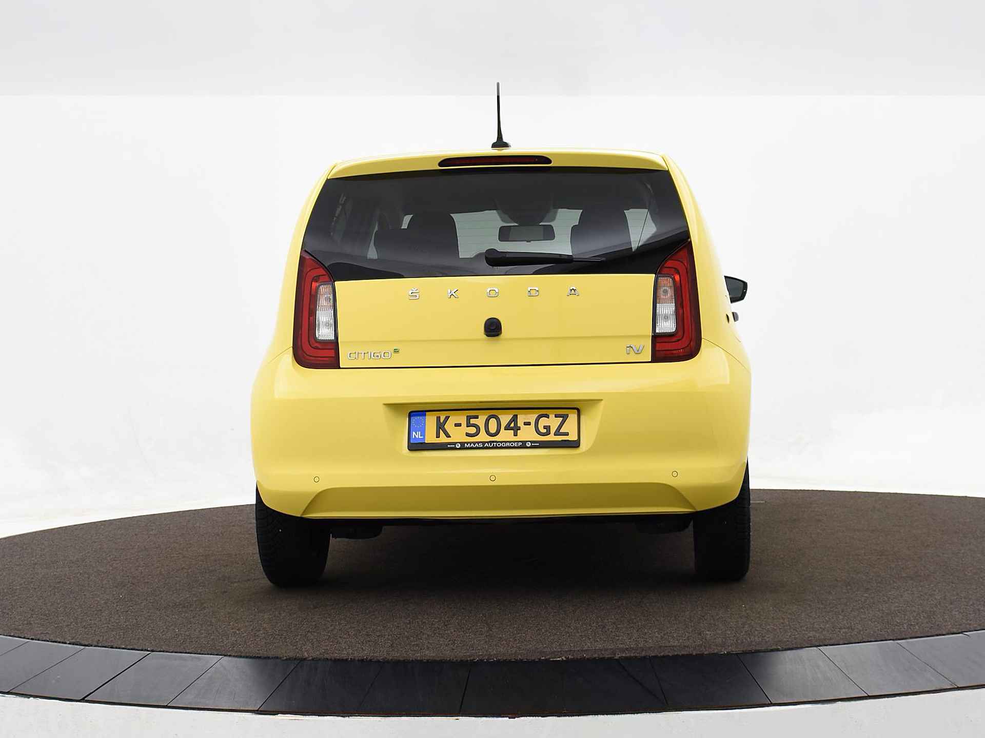Škoda Citigo e-iV EV 83pk DSG Ambition | €2.000 subsidie | Cruise Control | P-Sensoren | Stoelverwarming | Bluetooth | DAB | Clima | 12 Maanden BOVAG-Garantie · TOPDEAL - 8/30