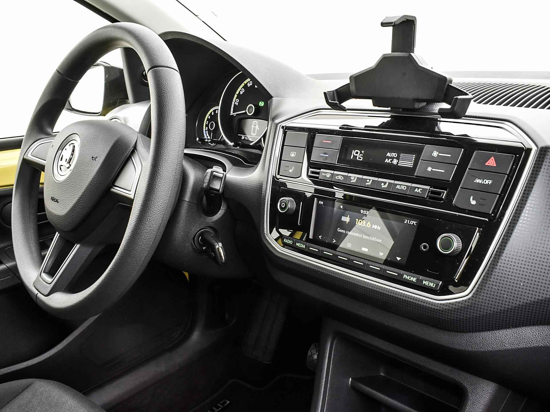 Škoda Citigo e-iV EV 83pk DSG Ambition | €2.000 subsidie | Cruise Control | P-Sensoren | Stoelverwarming | Bluetooth | DAB | Clima | 12 Maanden BOVAG-Garantie · TOPDEAL - 16/30