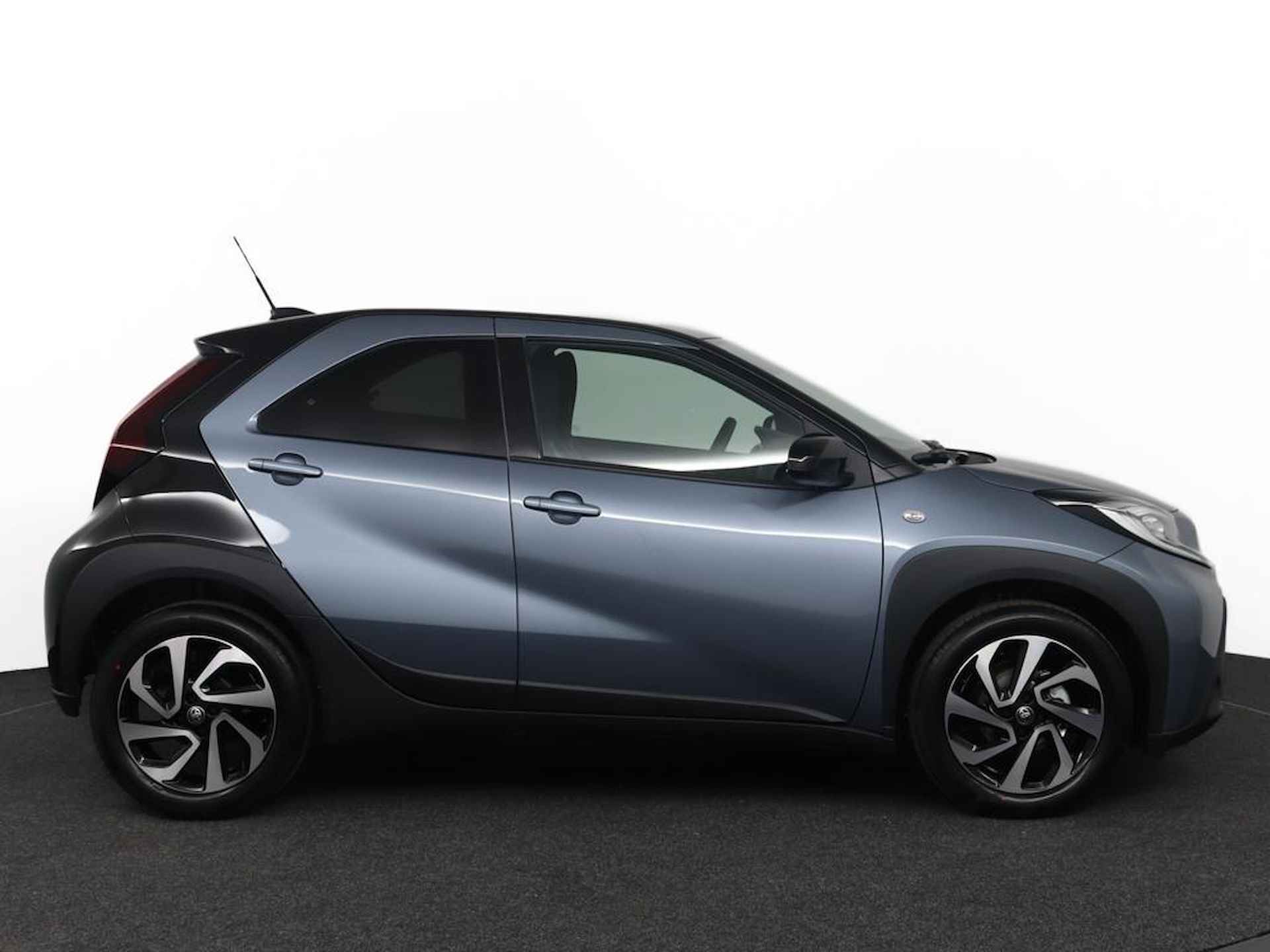 Toyota Aygo X 1.0 VVT-i MT Pulse | Nieuw direct leverbaar | 10 jaar fabrieksgarantie | - 13/61