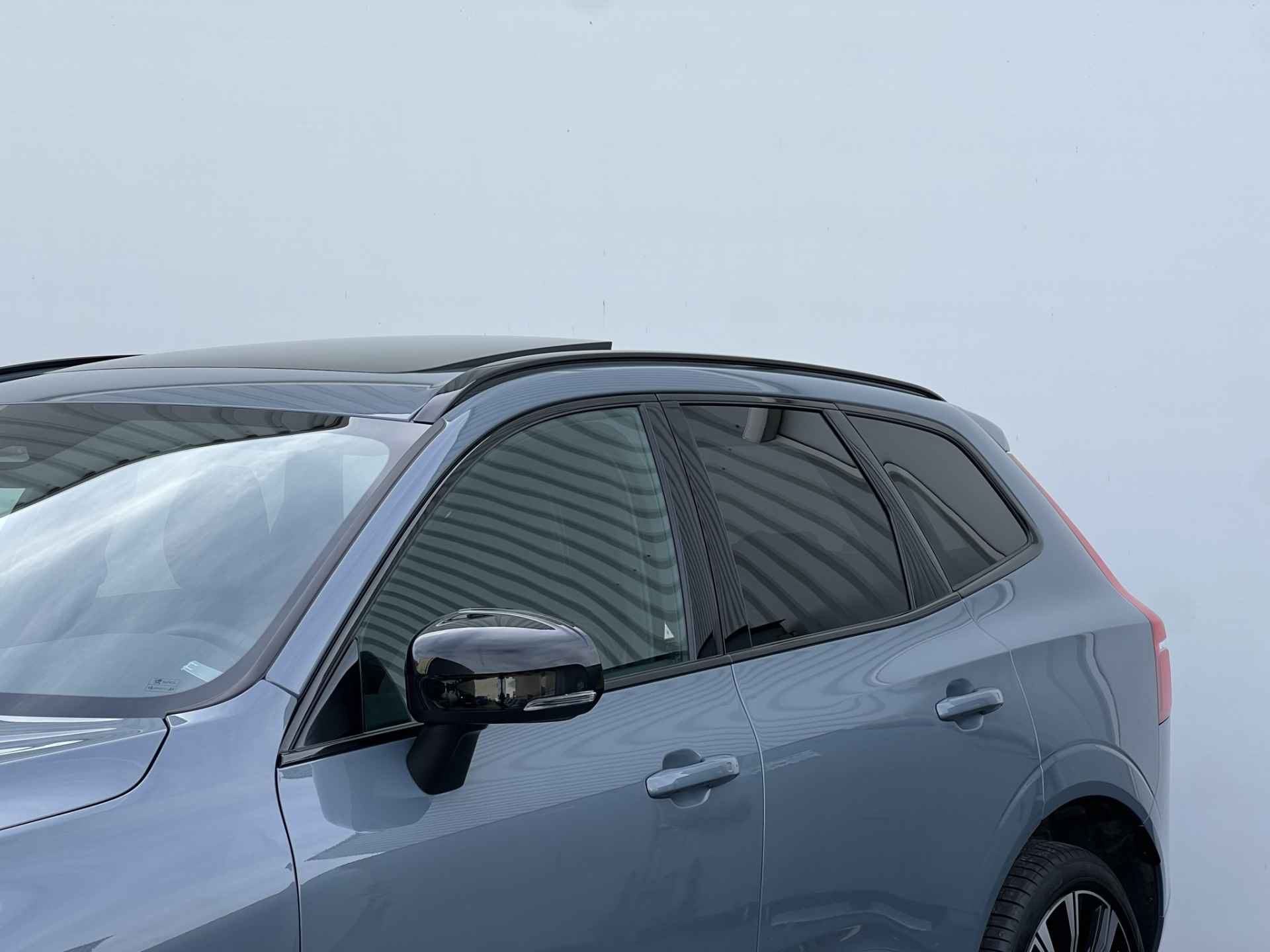 Volvo XC60 B5 R-design | Trekhaak elektrisch uitklapbaar | Elektrisch verstelbare stoelen + geheugen | Elektrisch glazen panorama-dak | Ala - 43/45