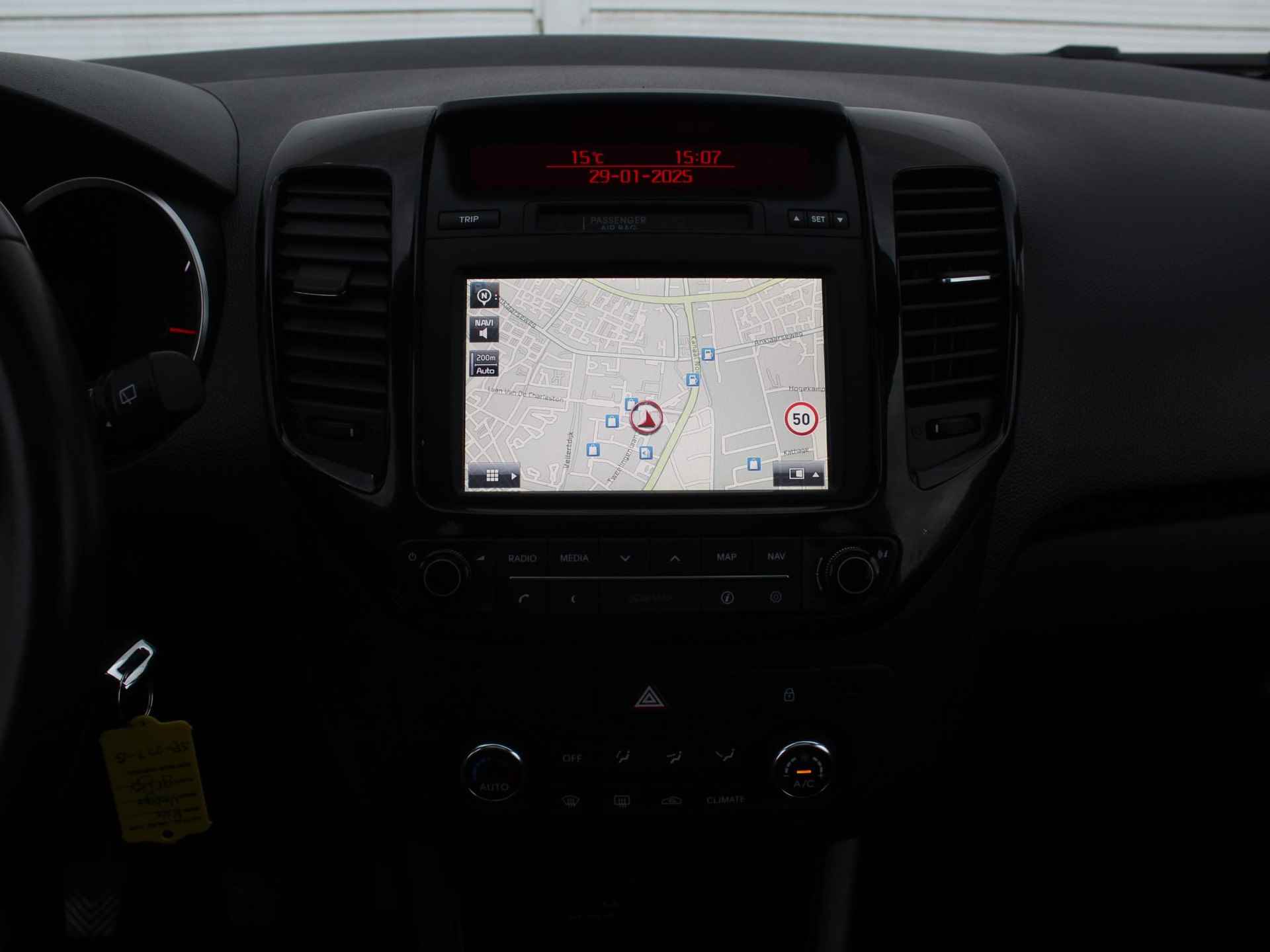 Kia Venga 1.4 CVVT Edition / Trekhaak (1300 KG) / Navigatie / Elektrische Schuif-/Kanteldak / Cruise Control / Achteruitrijcamera / - 26/41