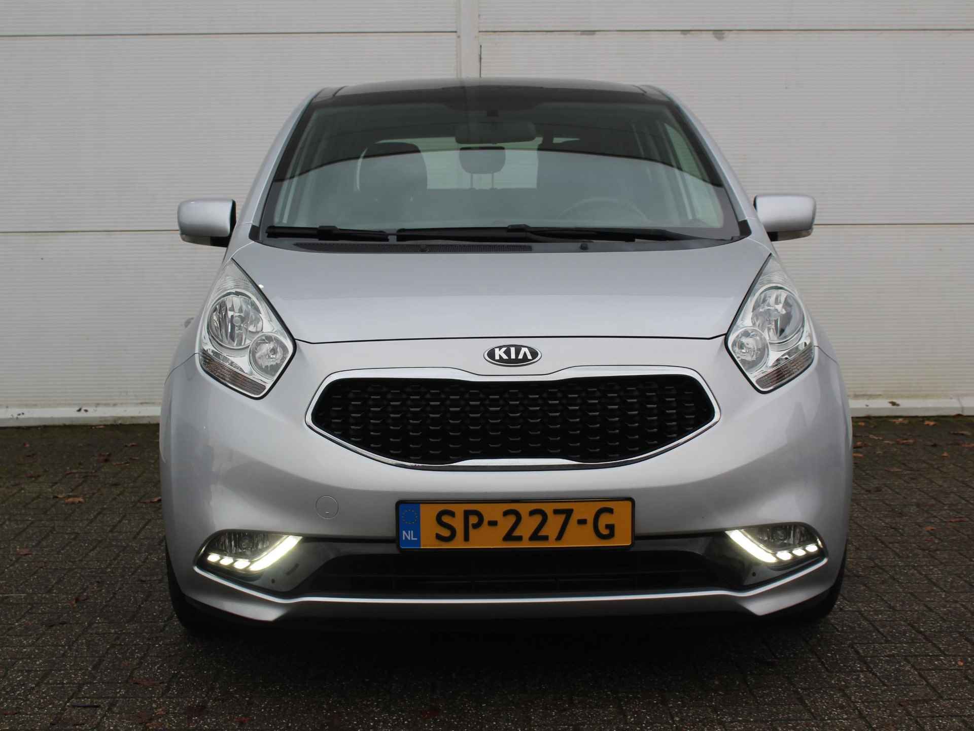 Kia Venga 1.4 CVVT Edition / Trekhaak (1300 KG) / Navigatie / Elektrische Schuif-/Kanteldak / Cruise Control / Achteruitrijcamera / - 39/41