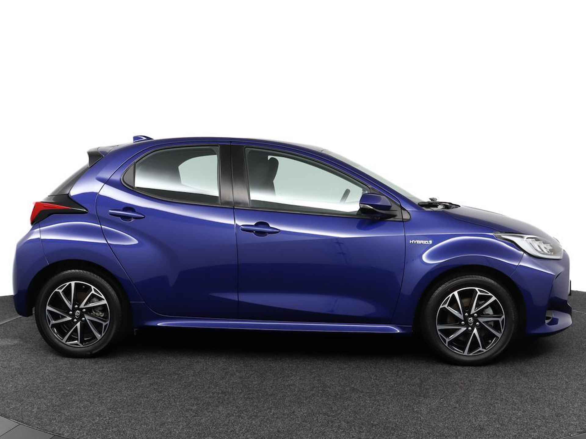 Toyota Yaris 1.5 Hybrid Dynamic | Apple Carplay/Android Auto | Stoelverwarming | Climate-Control | Adaptieve-cruise-Control | - 13/47