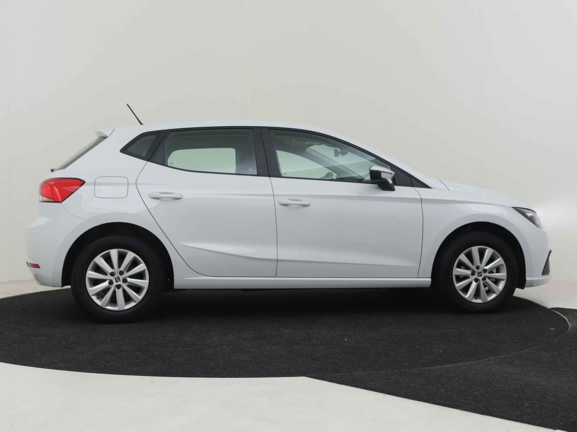 SEAT Ibiza 1.0 EcoTSI Style 96pk | 1e eigenaar | 100%dealeronderhouden | Cruise control | Navigatie via app | App connect | Parkeersensoren - 22/36