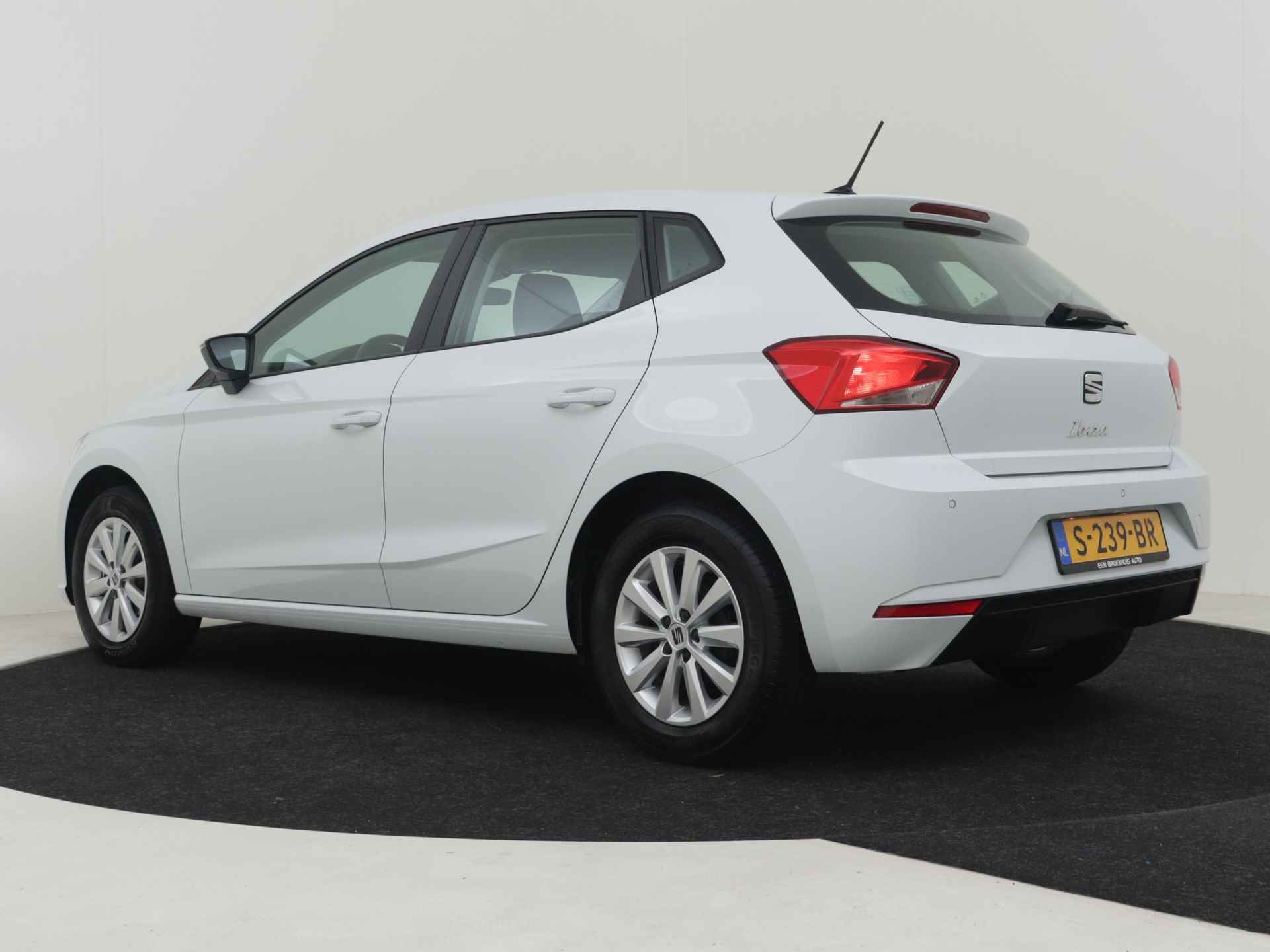 SEAT Ibiza 1.0 EcoTSI Style 96pk | 1e eigenaar | 100%dealeronderhouden | Cruise control | Navigatie via app | App connect | Parkeersensoren - 23/36