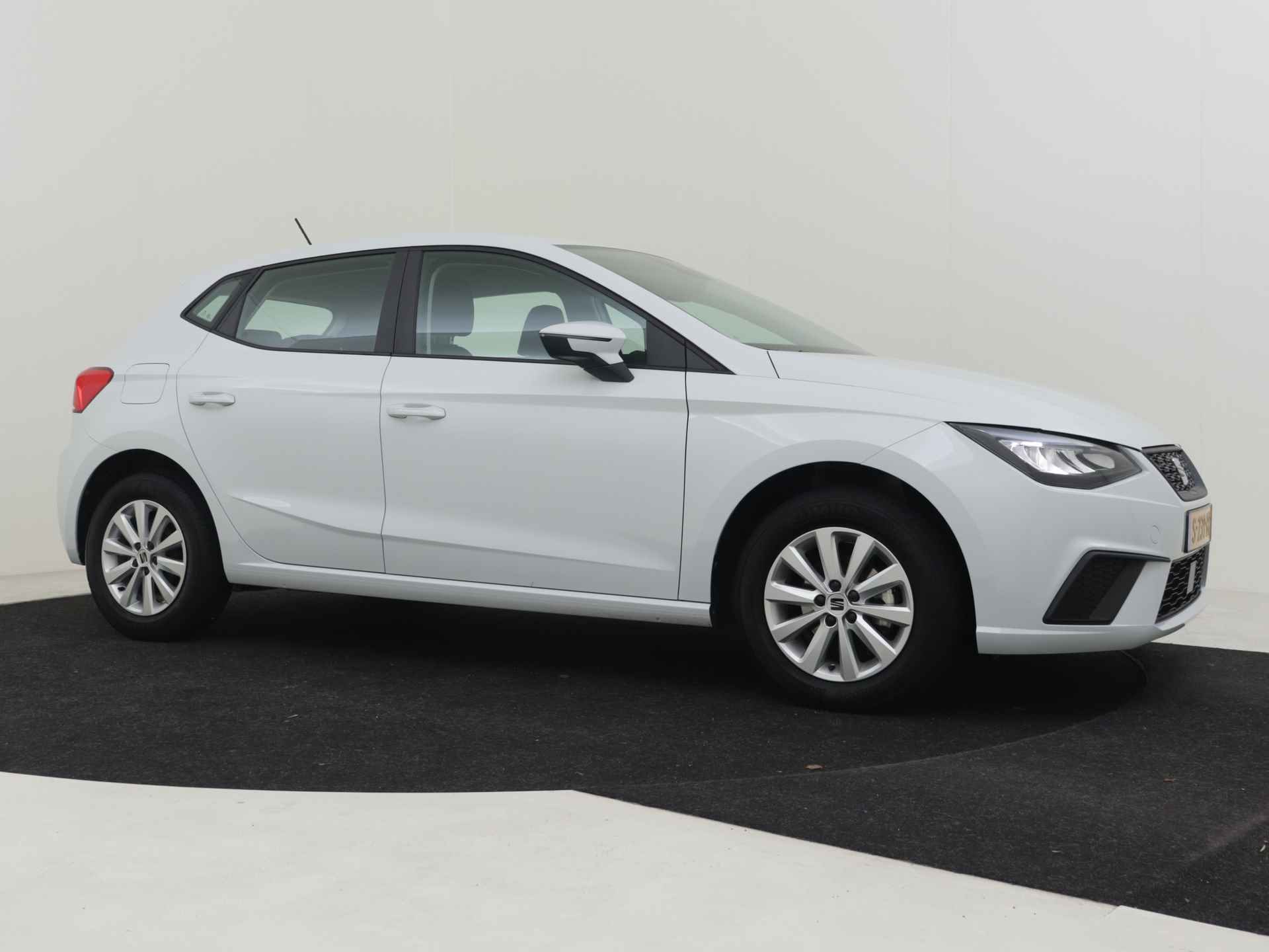 SEAT Ibiza 1.0 EcoTSI Style 96pk | 1e eigenaar | 100%dealeronderhouden | Cruise control | Navigatie via app | App connect | Parkeersensoren - 28/36