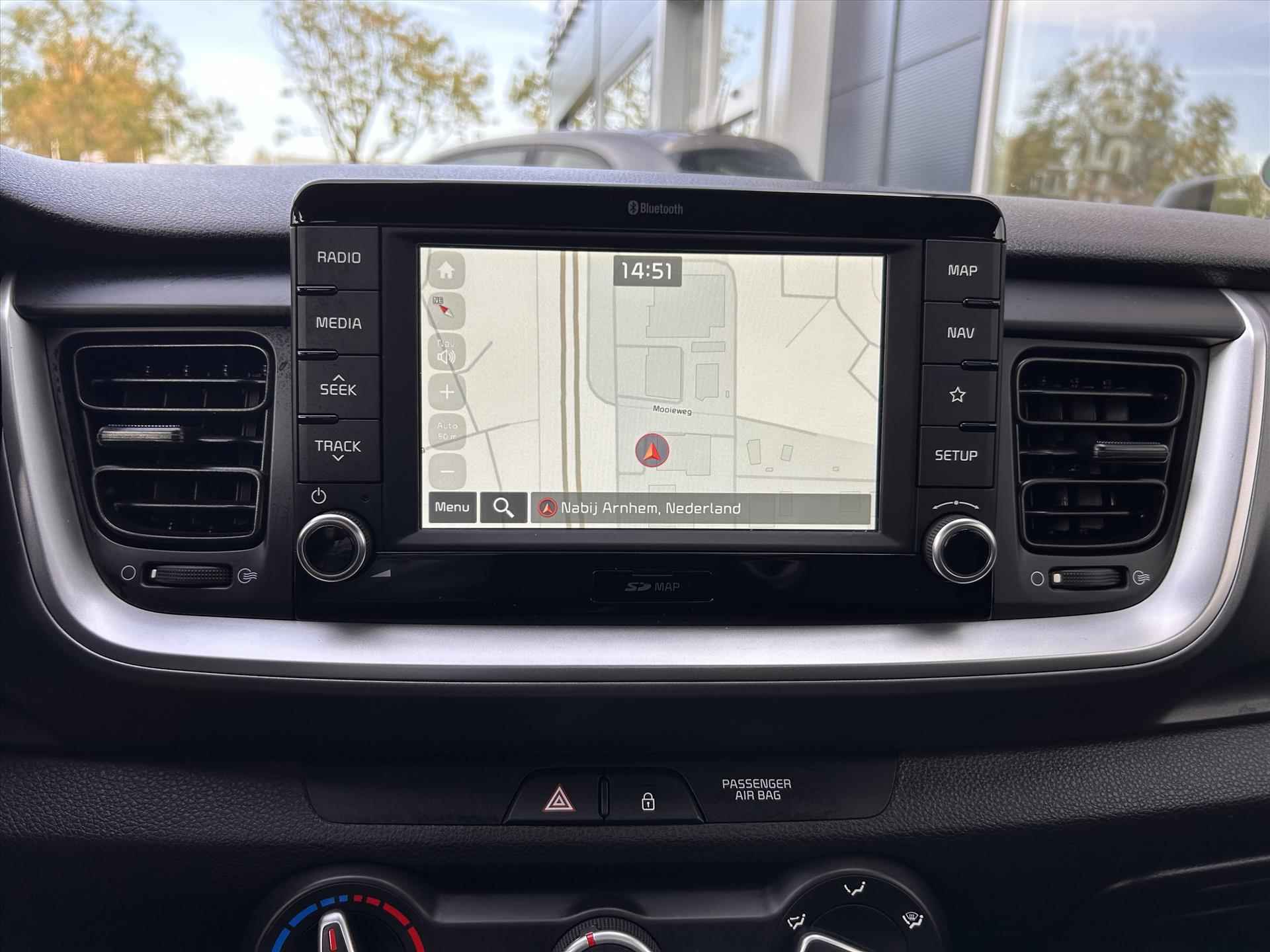 Kia Stonic 1.0 T-GDi 120pk ComfortPlusLine Navigator | Camera | Cruise Control | Parkeersensoren | CarPlay | Navigatie | - 23/28