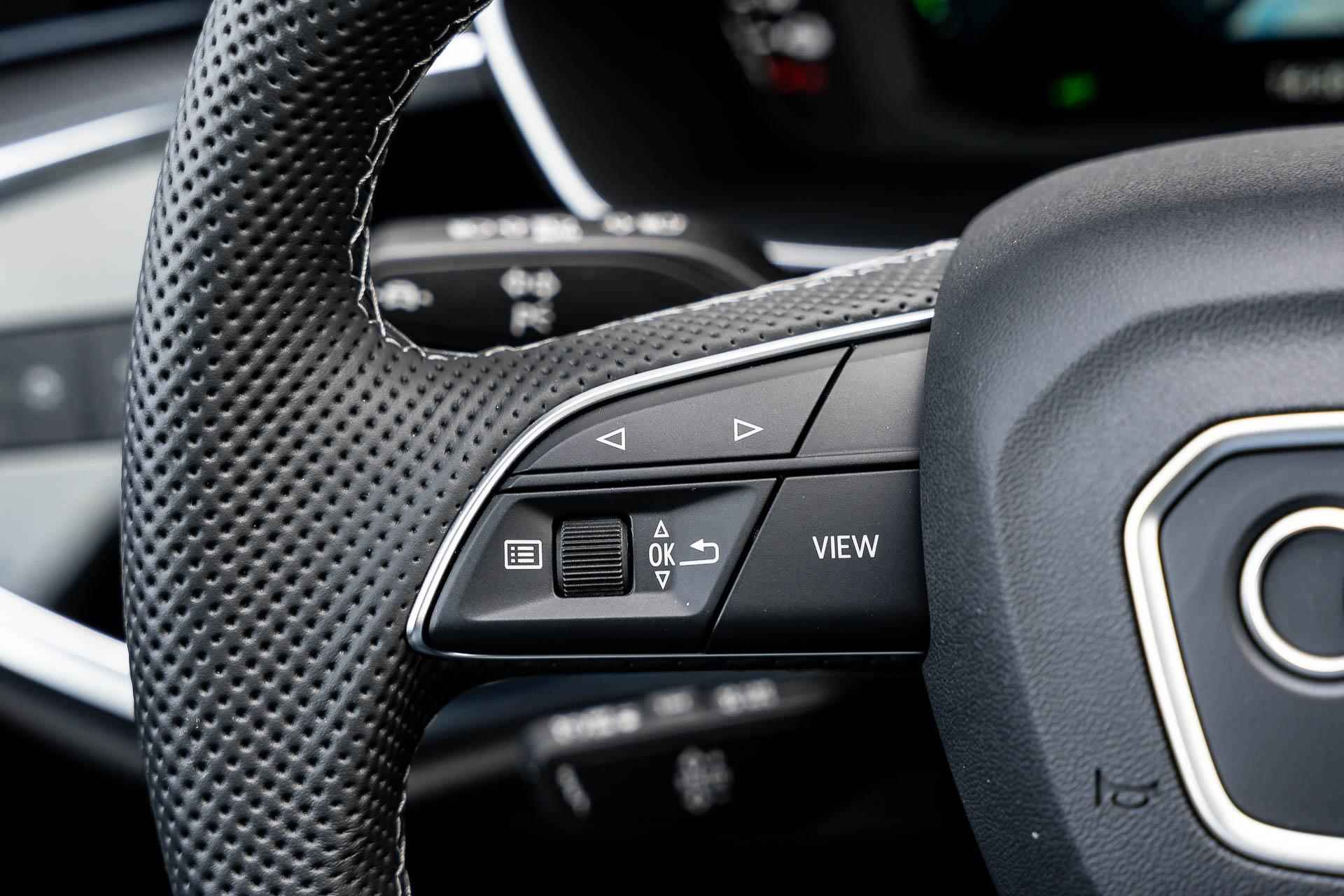 Audi Q3 45 TFSI 245pk e S Edition | Panoramadak | Stoelverwarming - 29/56