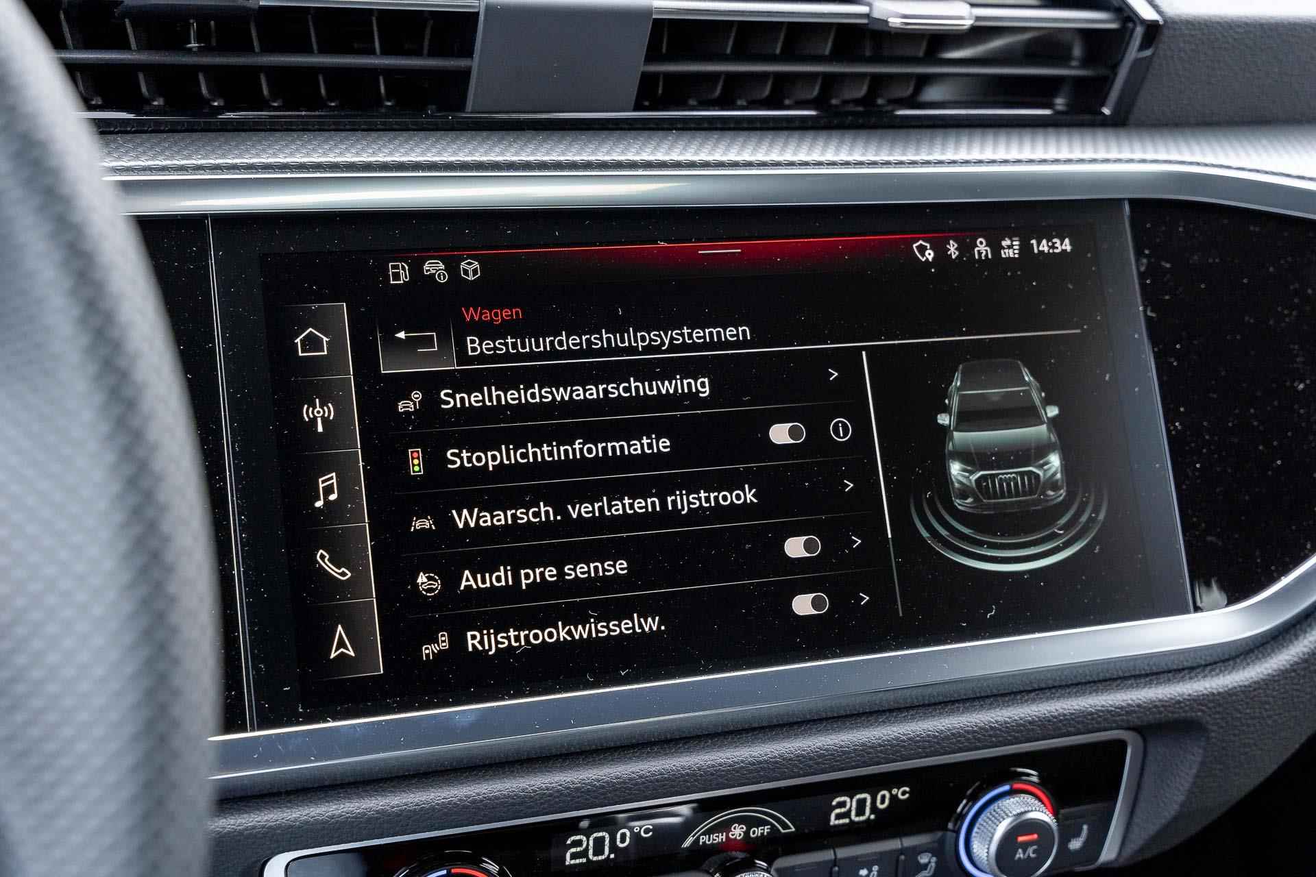 Audi Q3 45 TFSI 245pk e S Edition | Panoramadak | Stoelverwarming - 50/56