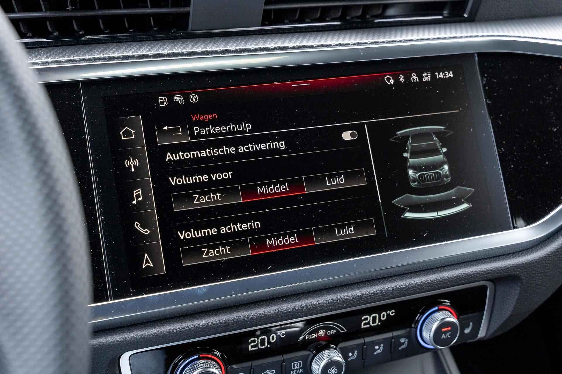 Audi Q3 45 TFSI 245pk e S Edition | Panoramadak | Stoelverwarming - 52/56