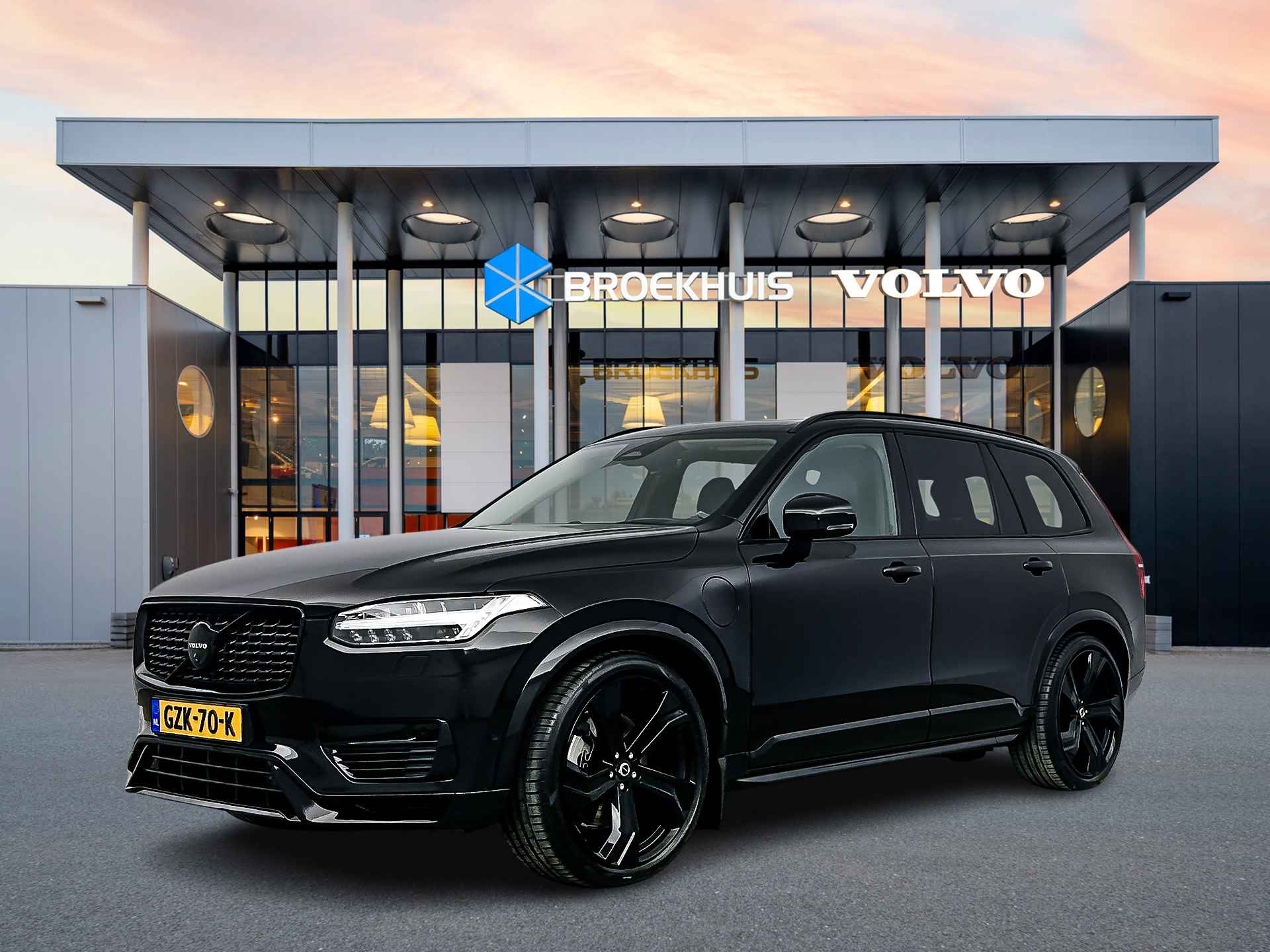 Volvo XC90 T8 Recharge AWD Ultimate Dark Black Pack | 22" | Luchtvering met Selected Level | Bowers & Wilkins | Geventileerd Nappa | Stoelm