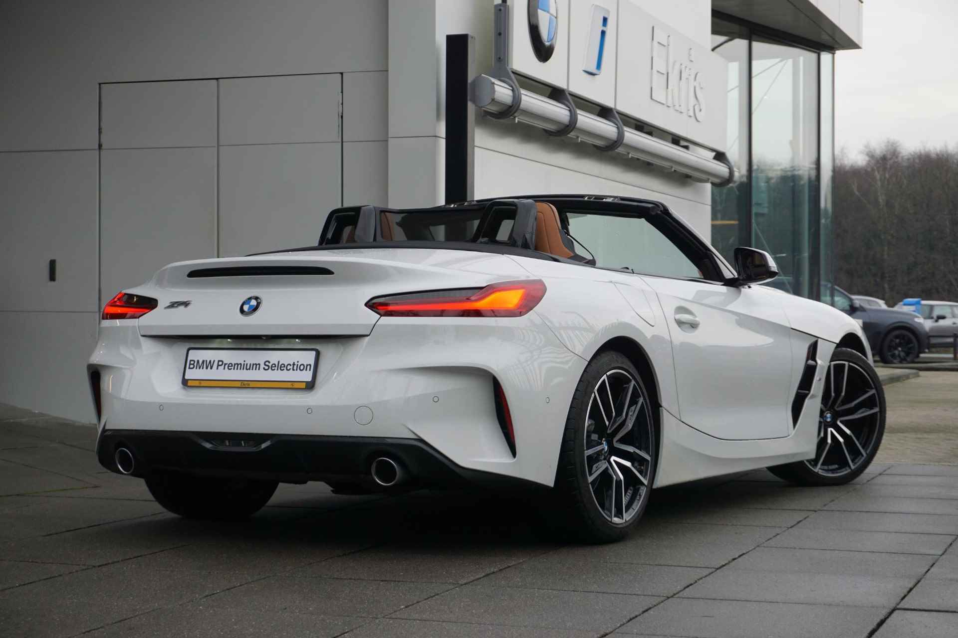 BMW Z4 sDrive30i High Executive Edition l Leer l Harman Kardon l Elektrisch verstelbare stoelen - 2/33