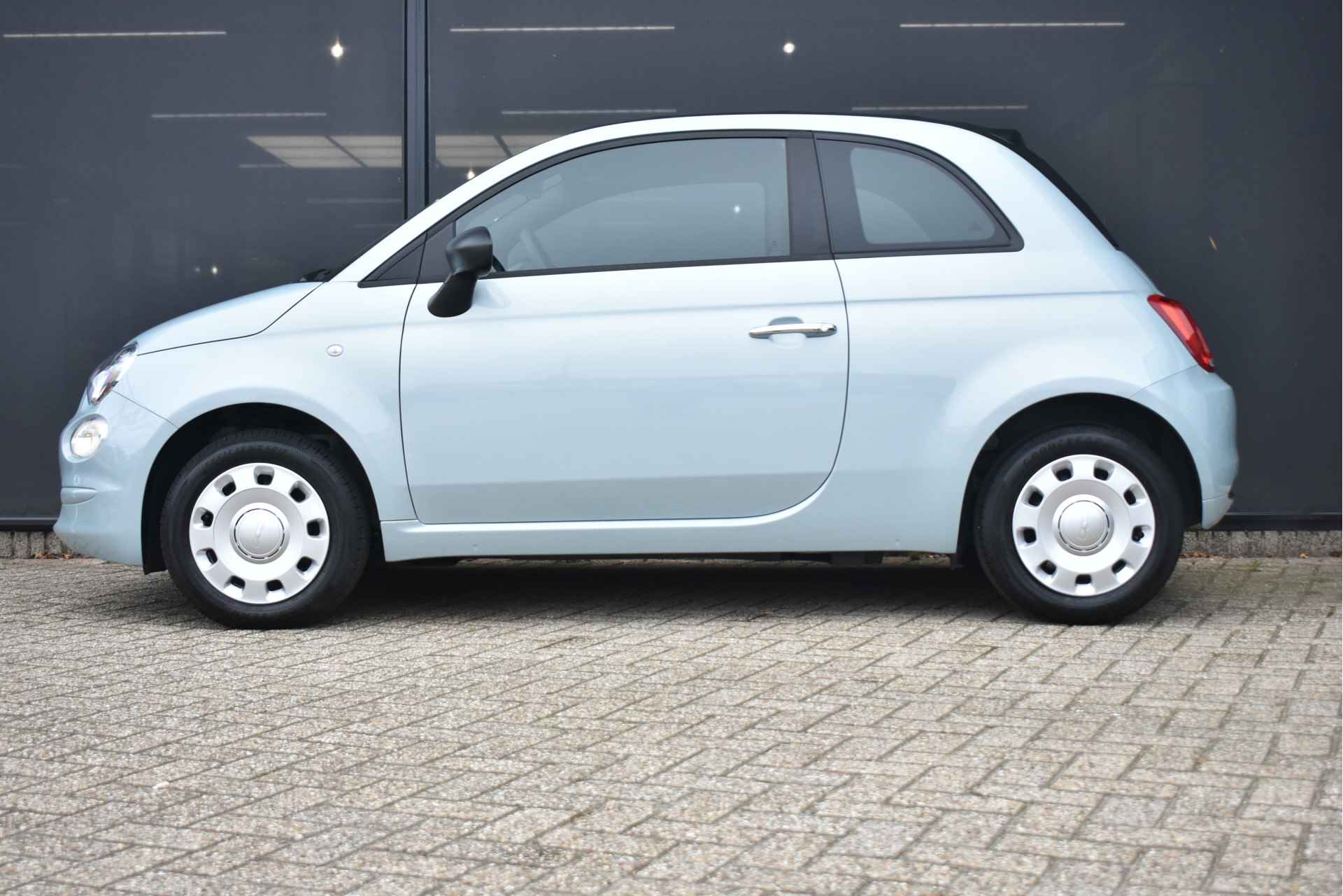 Fiat 500 Cabrio 1.0 Hybrid | Navigatie by App | Nieuwstaat! | Airco | Apple Carplay | Android Auto | Bluetooth-Telefoonverbinding | !! - 3/36