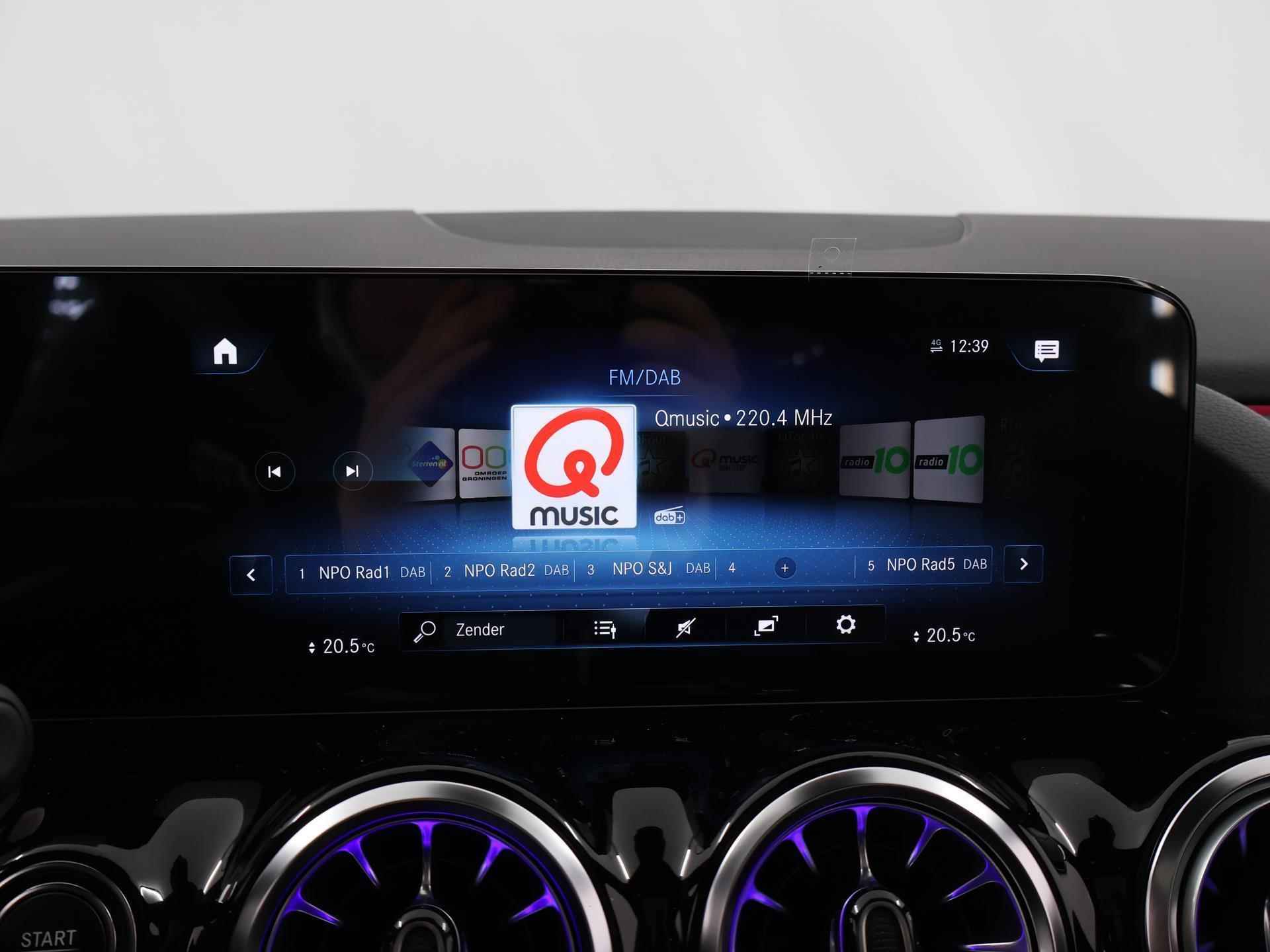 Mercedes-Benz EQA 250 Luxury Line | Panorama-schuifdak | Sfeerverlichting | Augmented Reality | Dodehoekassistent | - 16/45